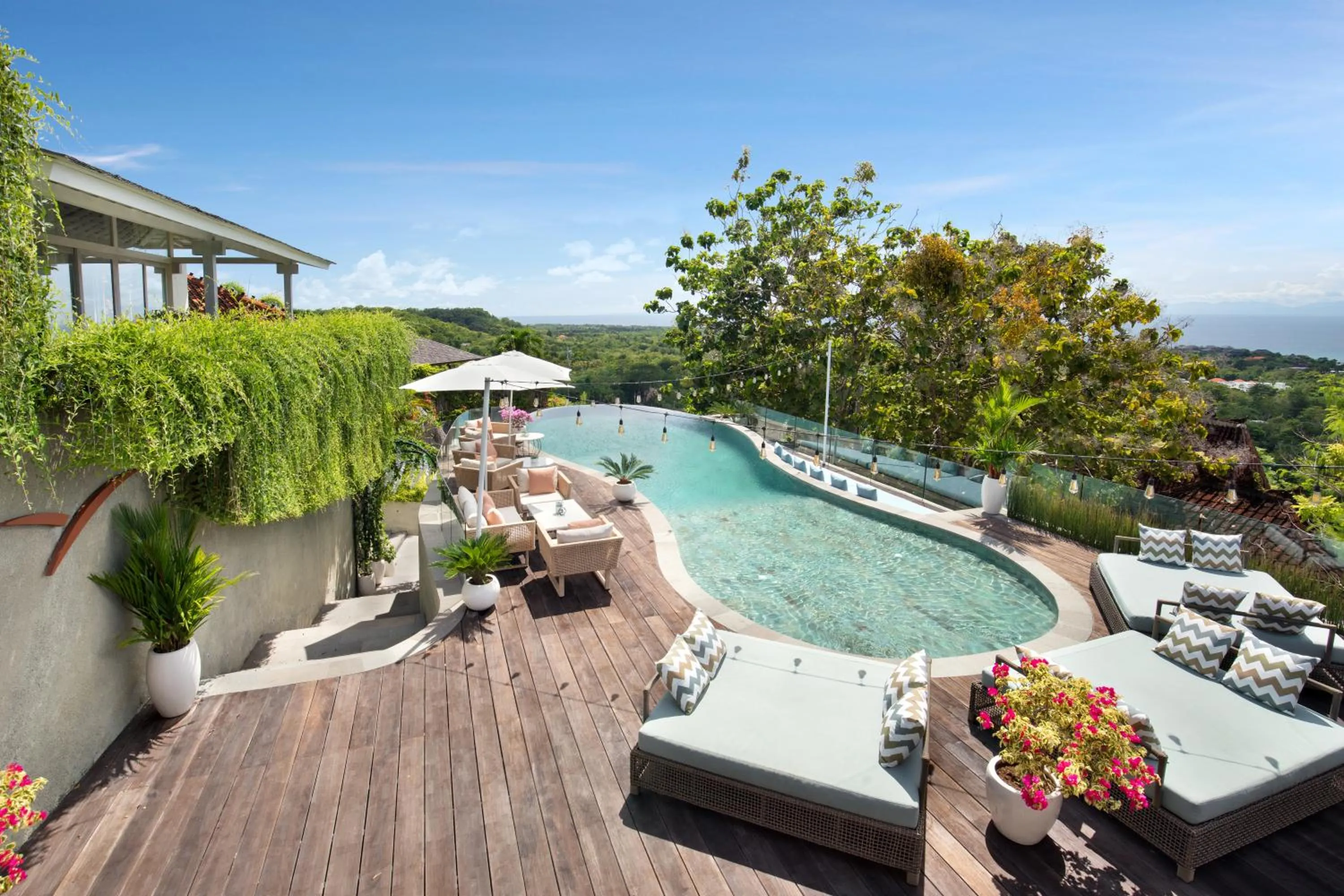 Swimming pool in Hidden Hills Villas - Small Luxury Hotels of The World