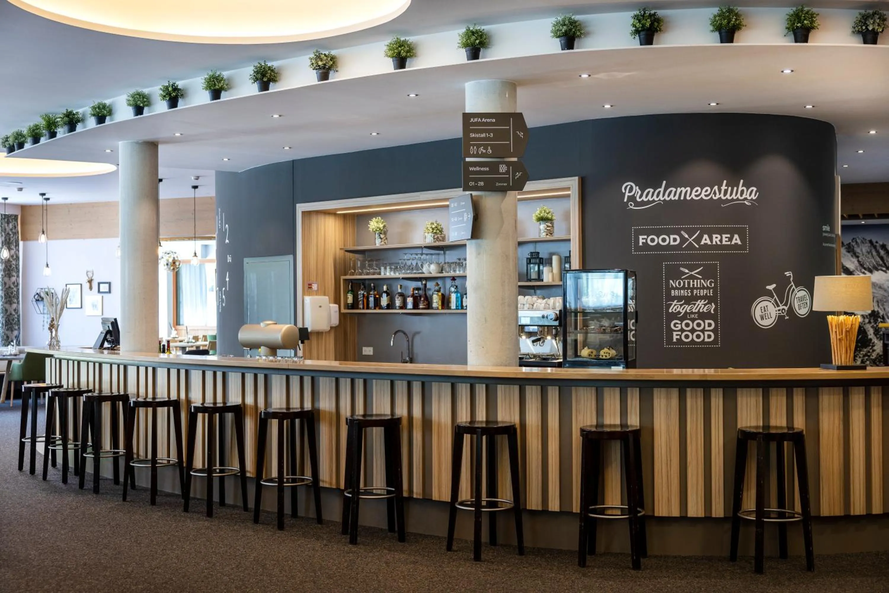 Lounge or bar in JUFA Hotel Malbun