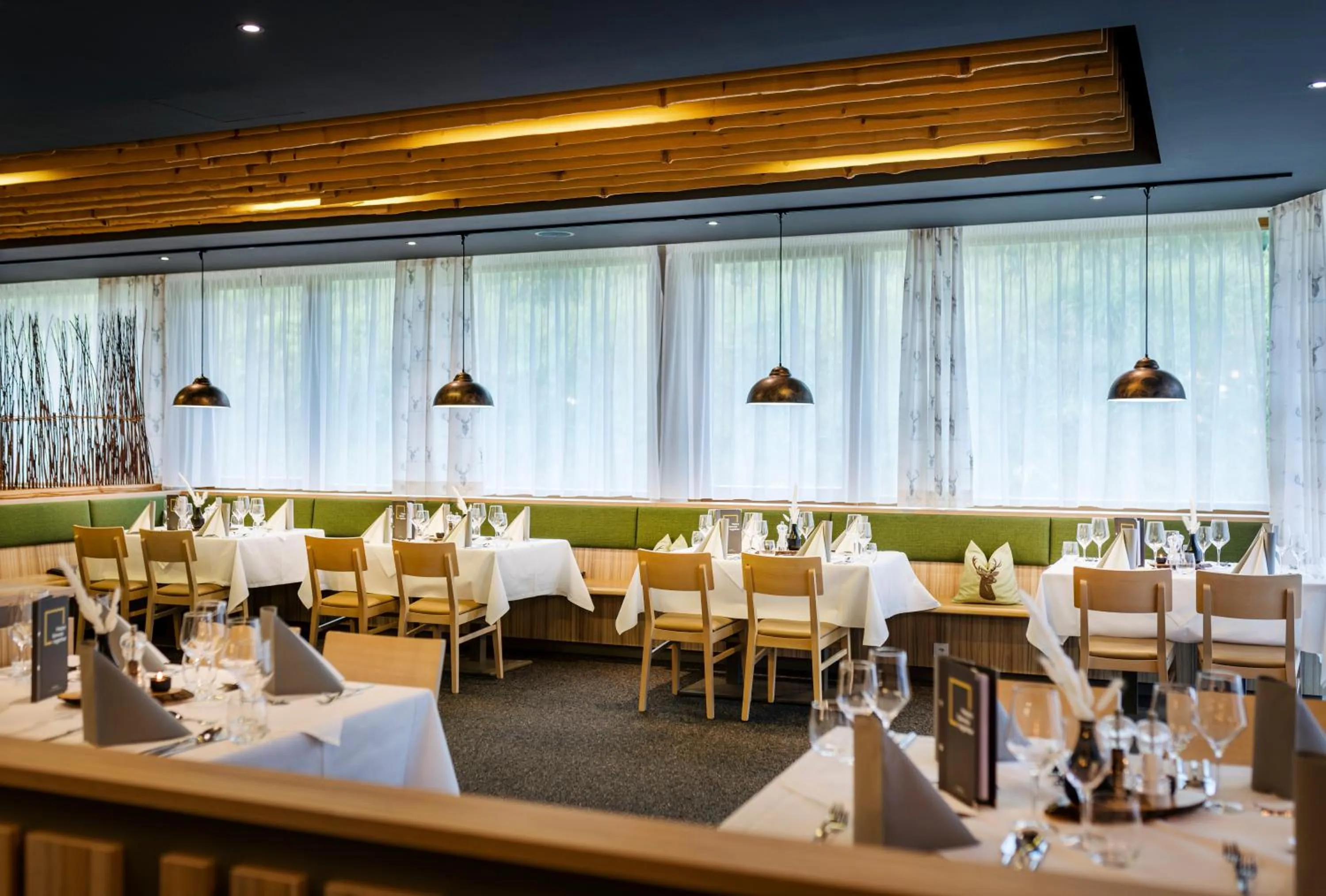 Restaurant/places to eat in JUFA Hotel Malbun