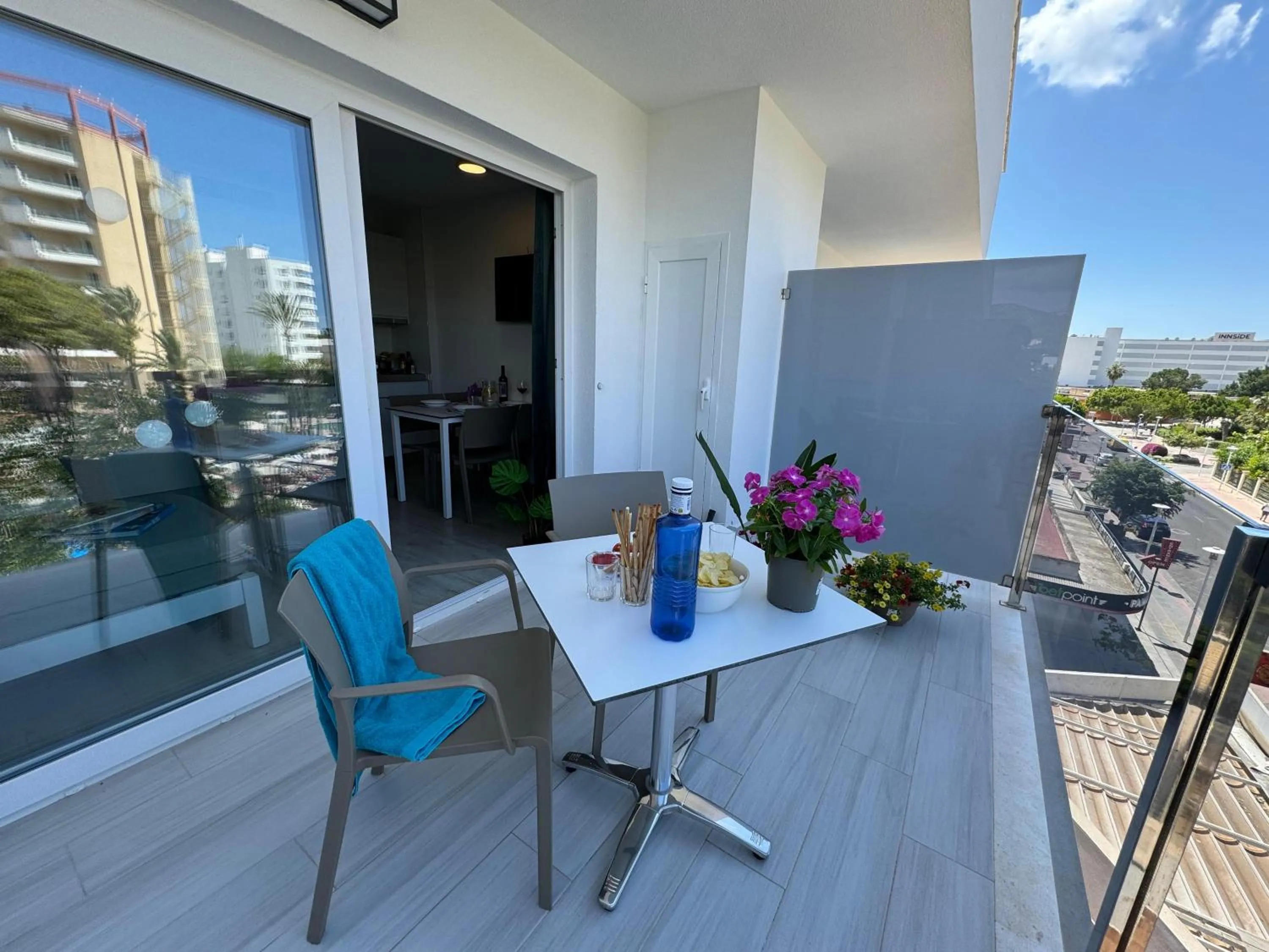 Photo of the whole room in INN Mallorca Aparthotel