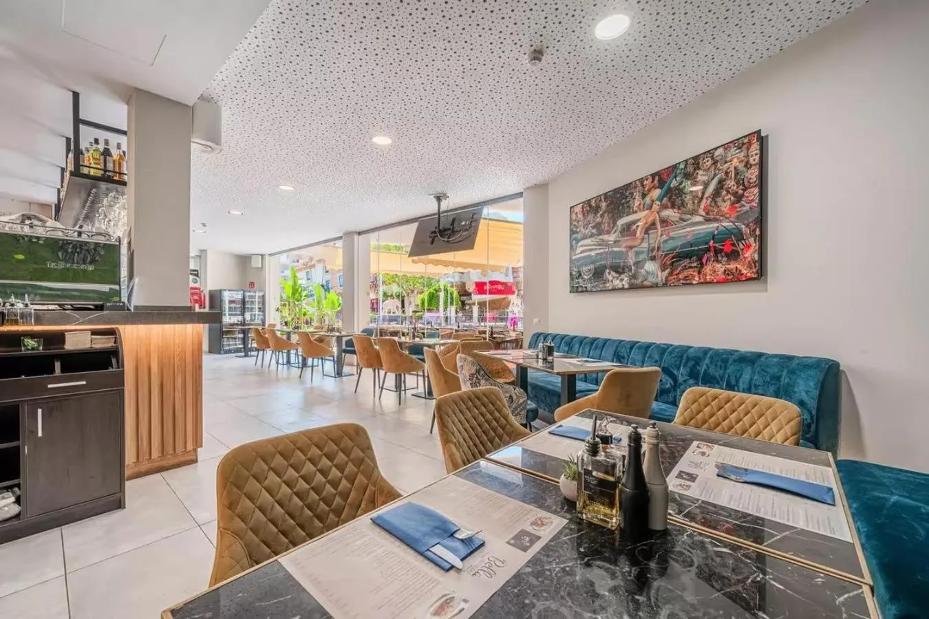 Lounge or bar in INN Mallorca Aparthotel