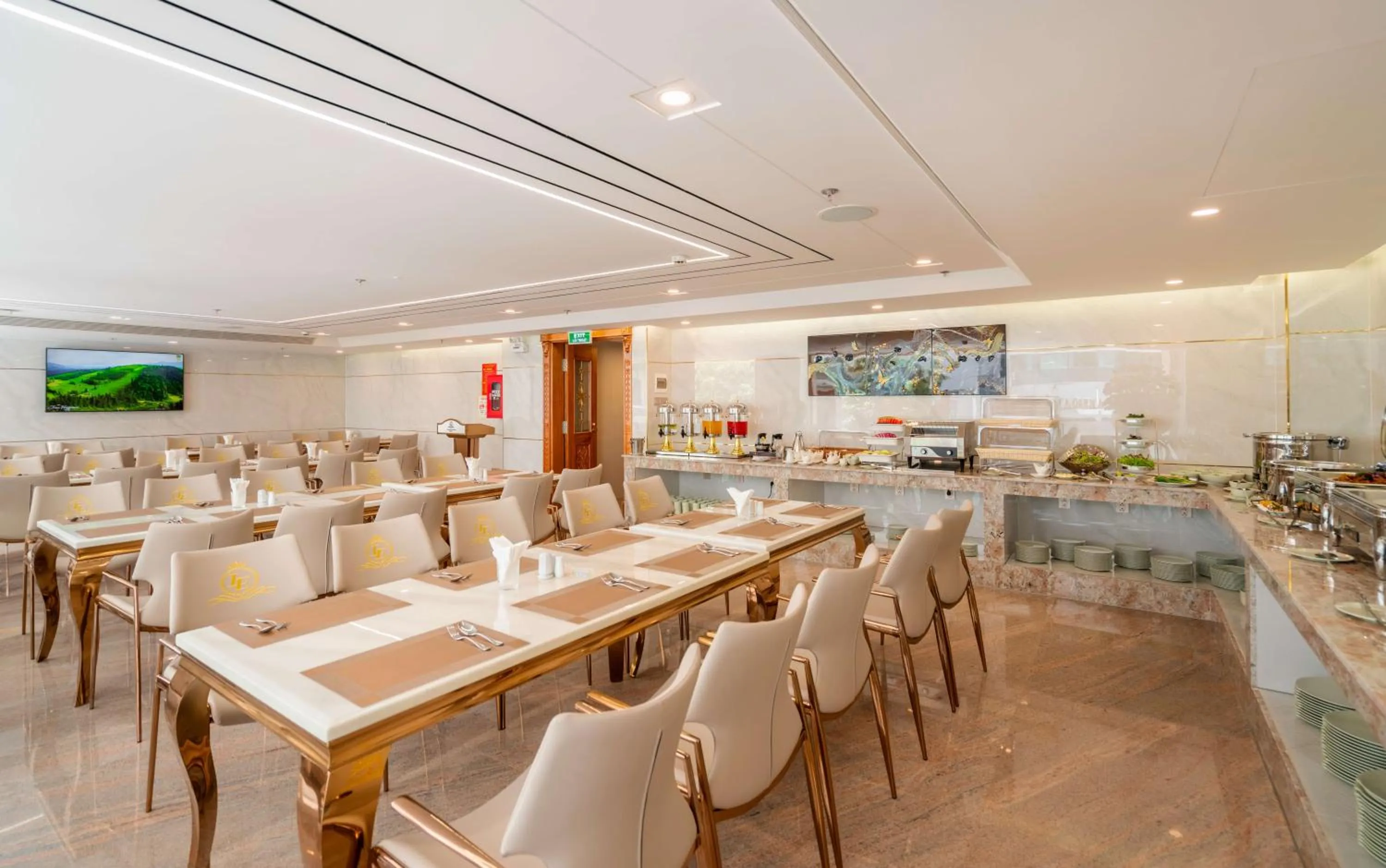 Le Saigon Grand Hotel