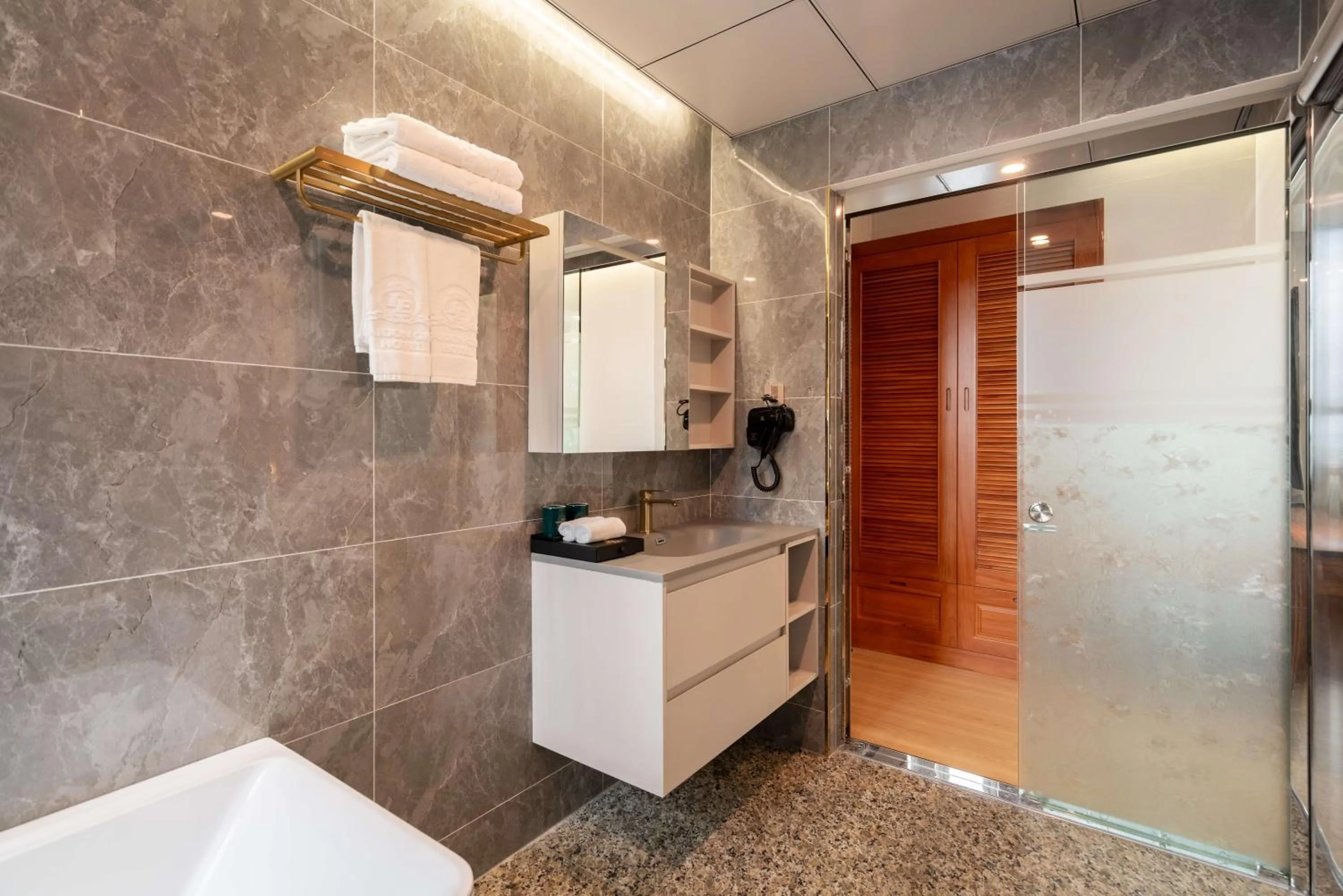 Le Saigon Grand Hotel