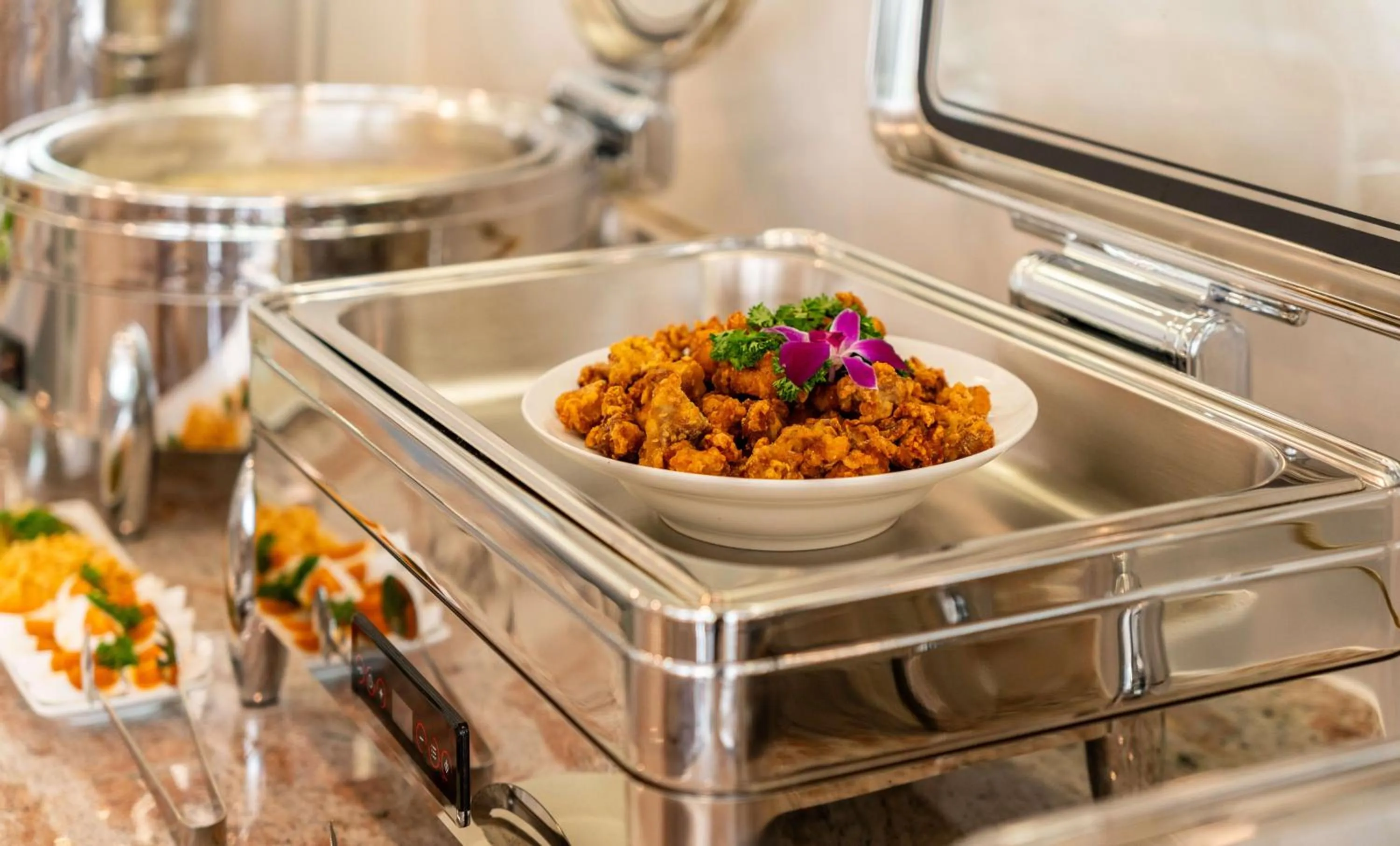 Le Saigon Grand Hotel