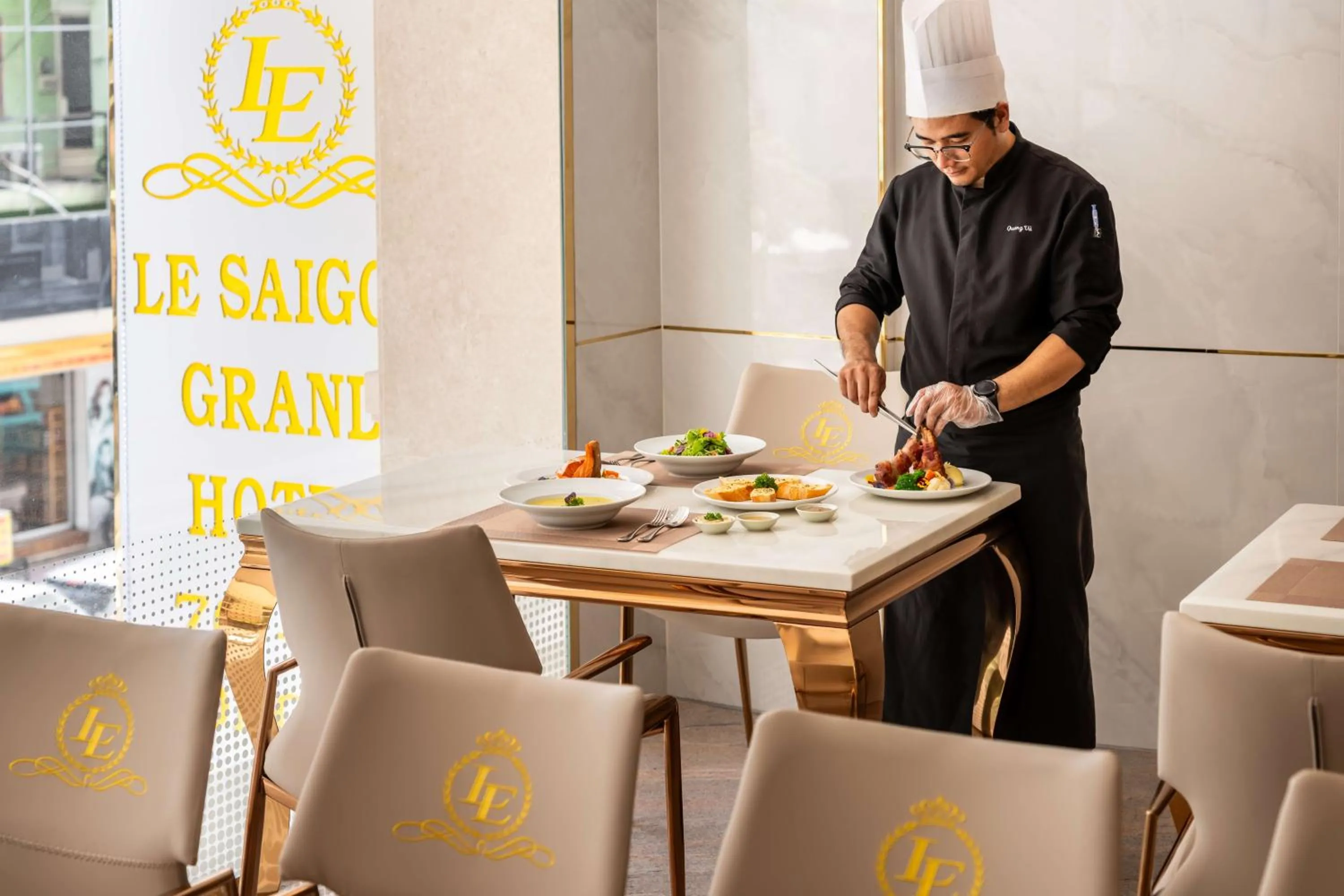 Le Saigon Grand Hotel