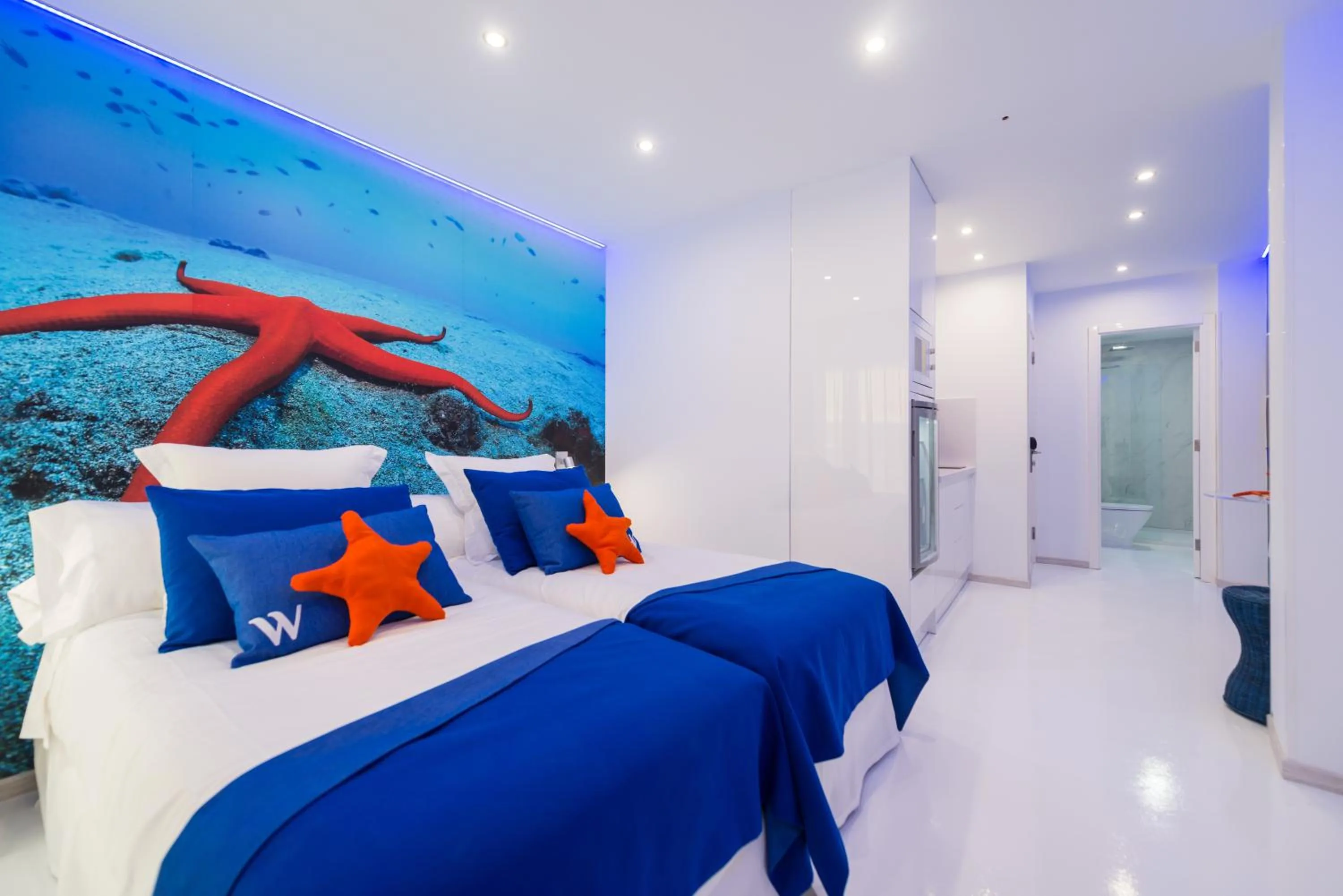 Photo of the whole room, Bed in Wavia Hotel - Adults only