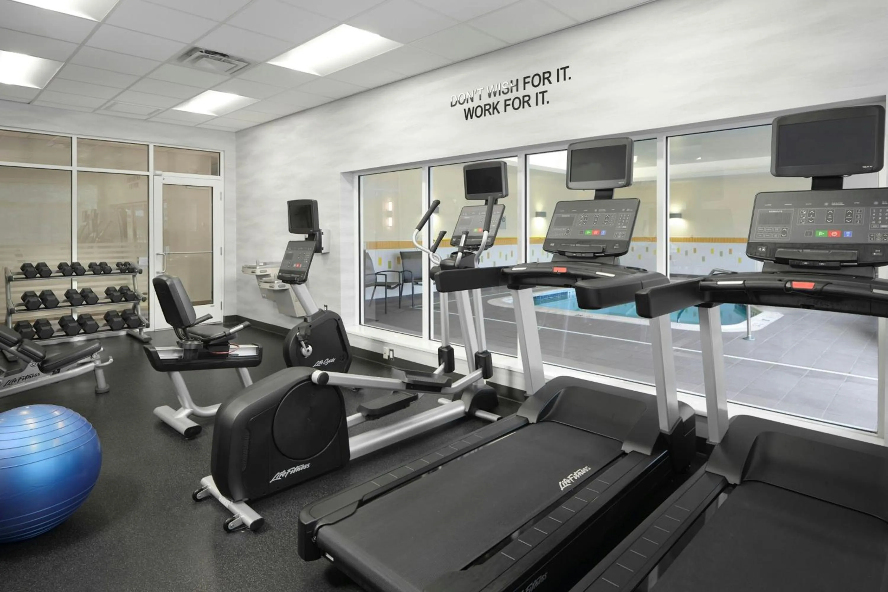 Fitness centre/facilities in Fairfield by Marriott Niagara Falls