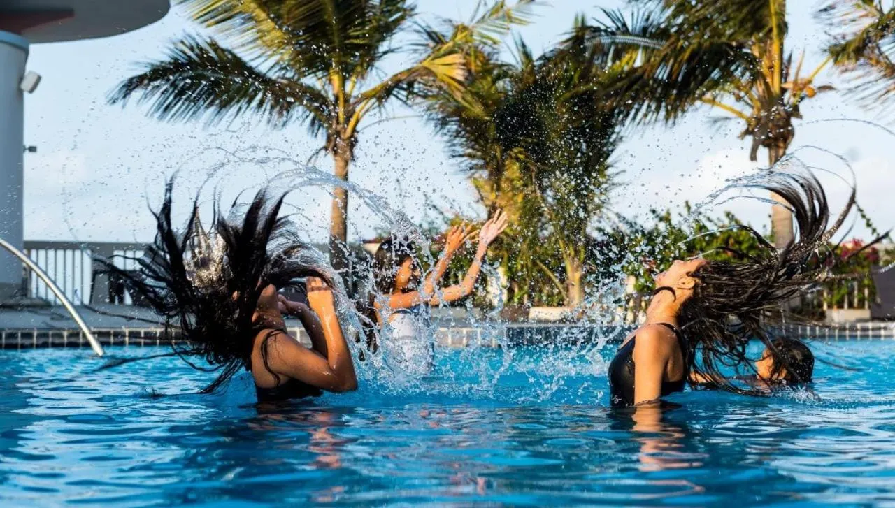 Swimming pool in Hotel Dona Ana
