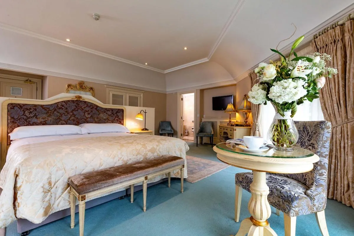 Bed in Step House Hotel