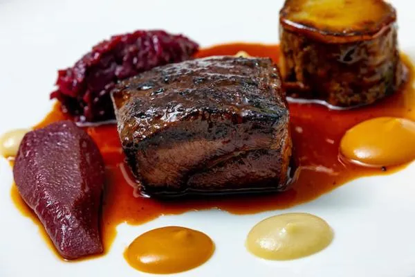 Food in Step House Hotel