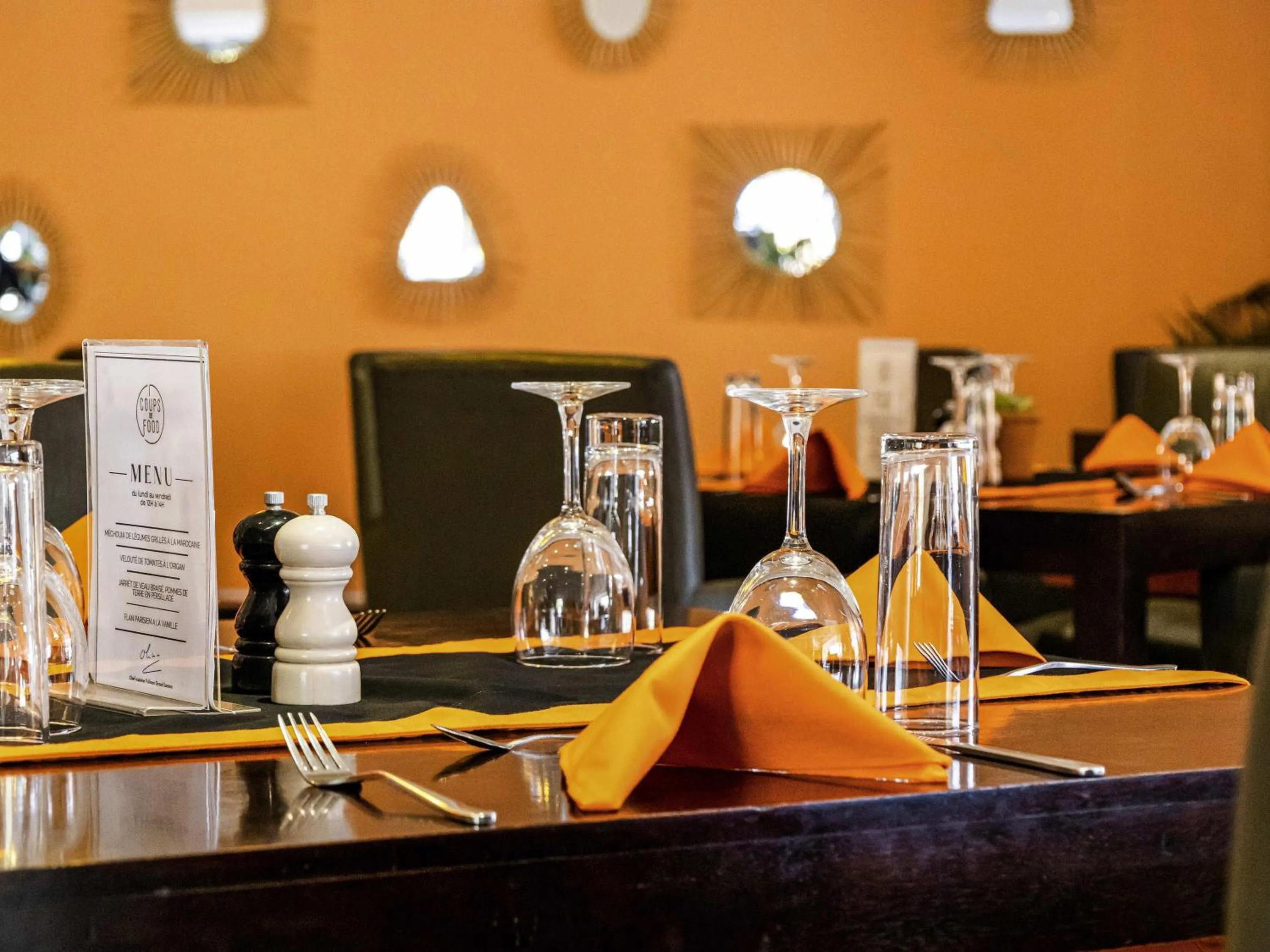 Restaurant/places to eat in Pullman Lubumbashi Grand Karavia.