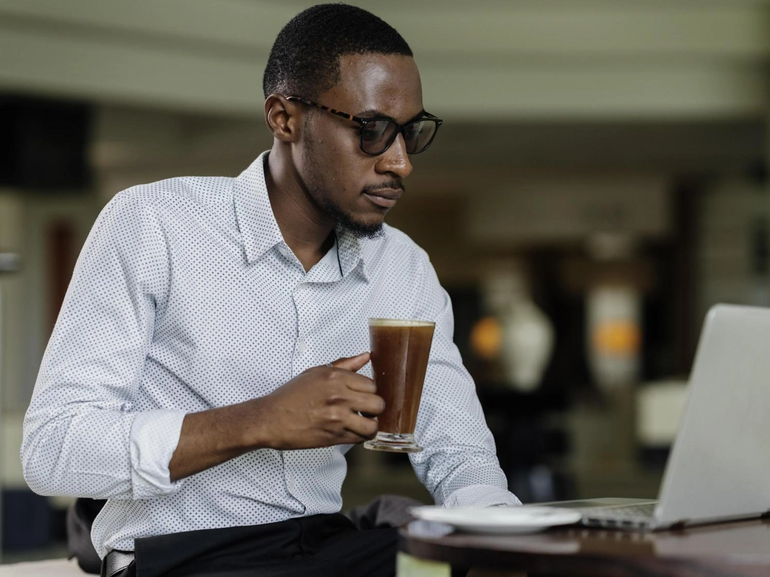 Business facilities in Pullman Lubumbashi Grand Karavia.