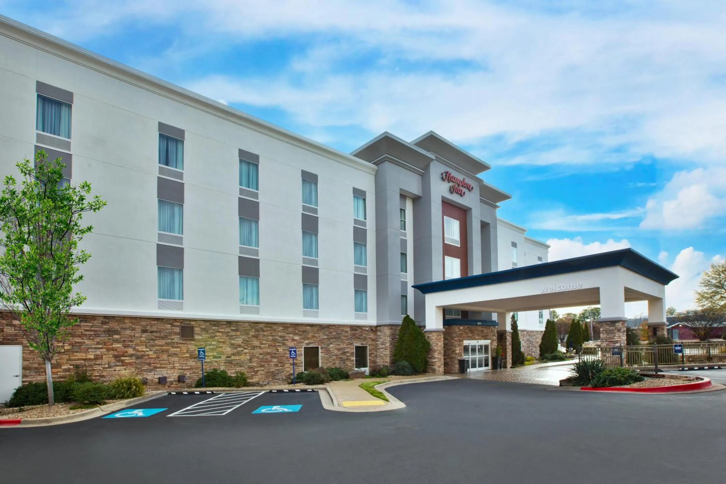Property building in Hampton Inn North Little Rock McCain Mall, AR