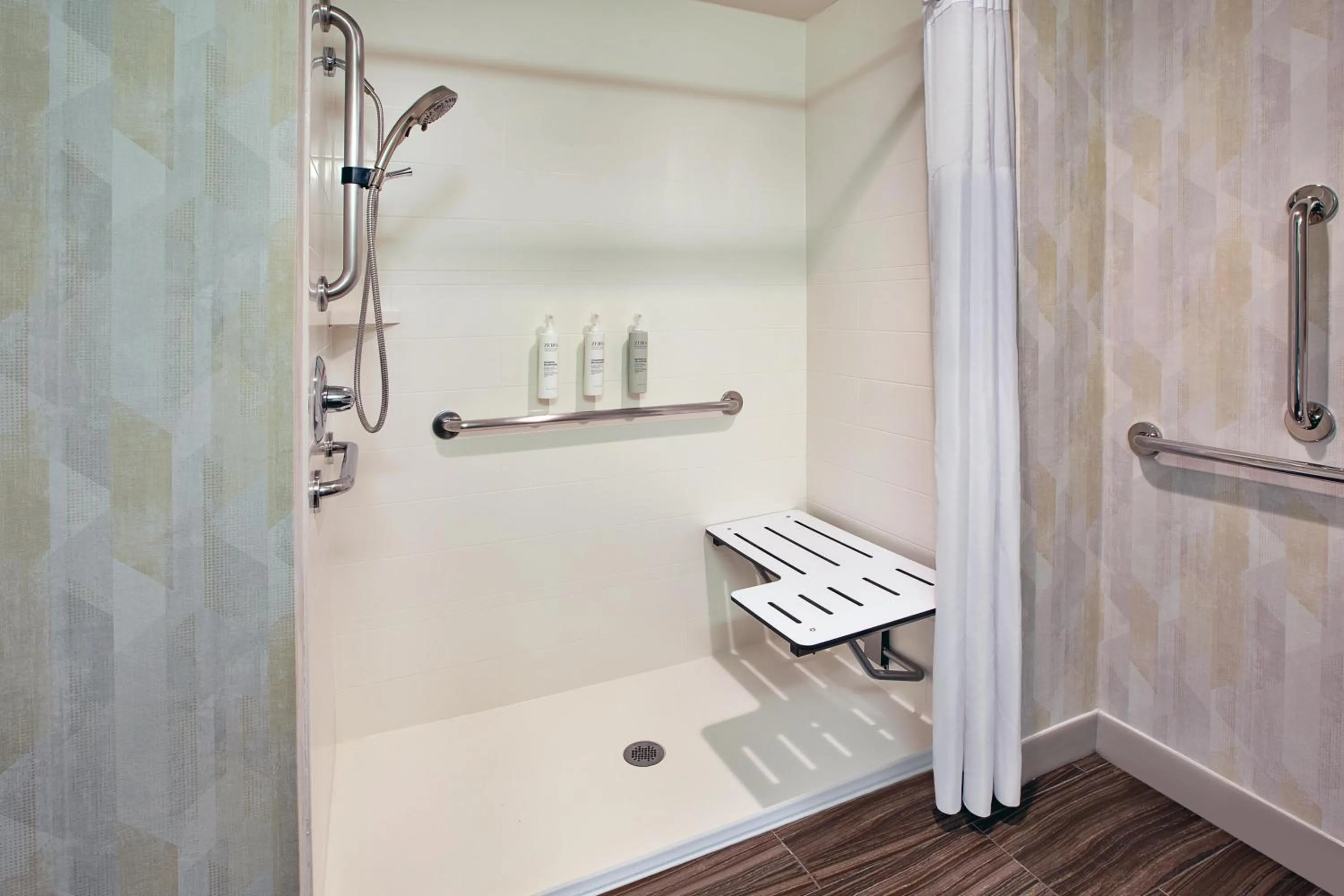 Bathroom in Hampton Inn North Little Rock McCain Mall, AR