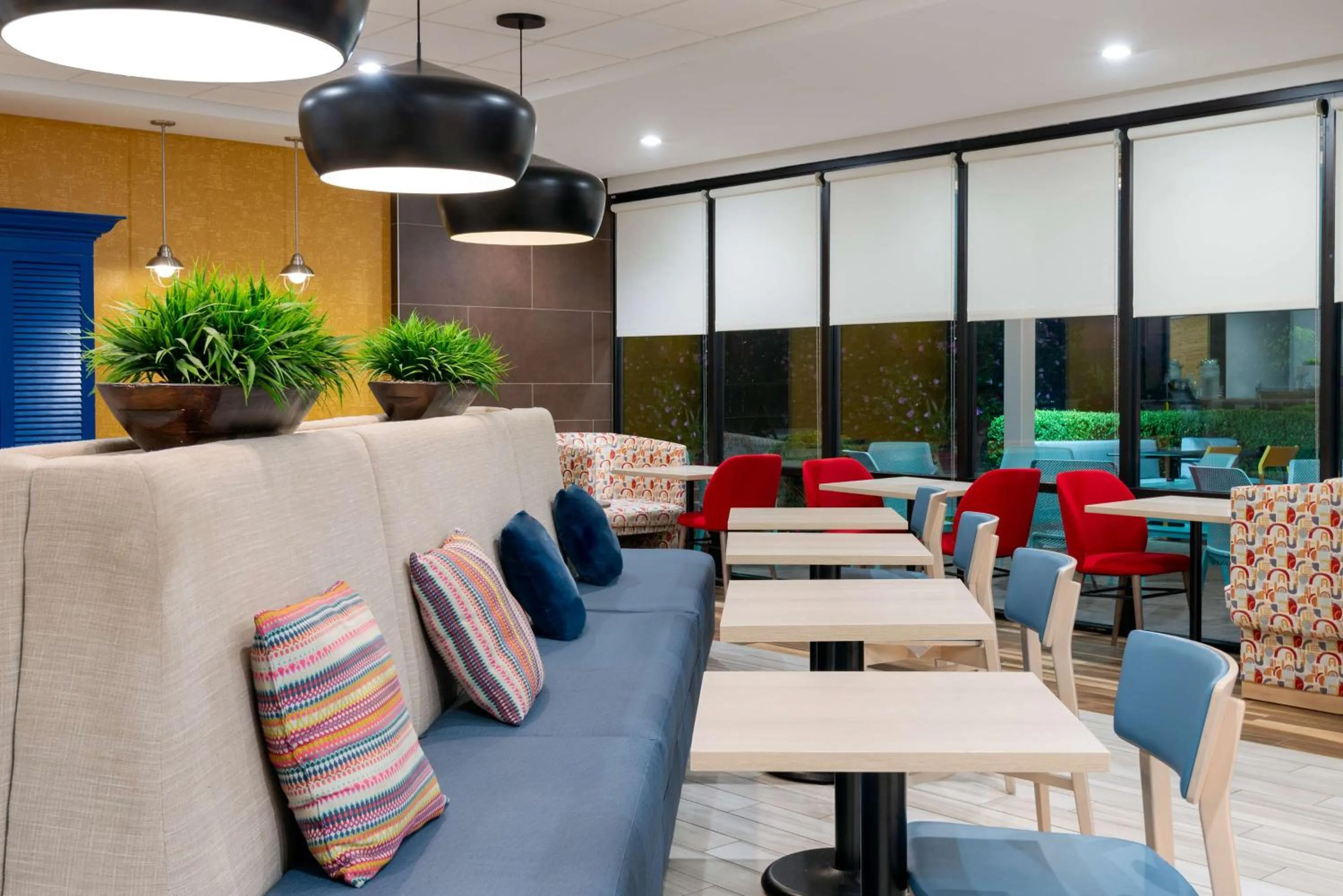 Lobby or reception in Home2 Suites by Hilton Buffalo Airport/ Galleria Mall