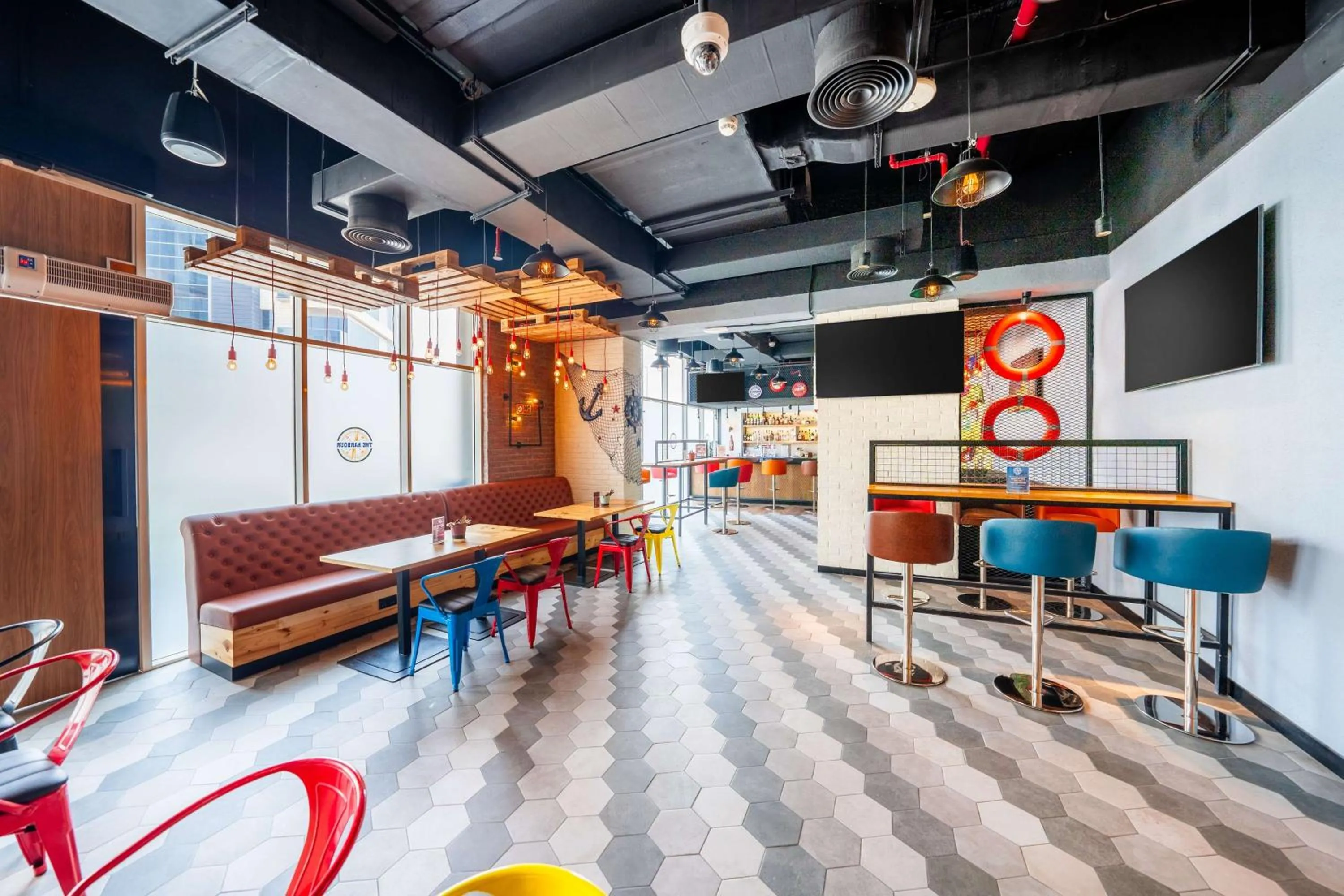 Lounge or bar in Hilton Garden inn Dubai Jumeirah