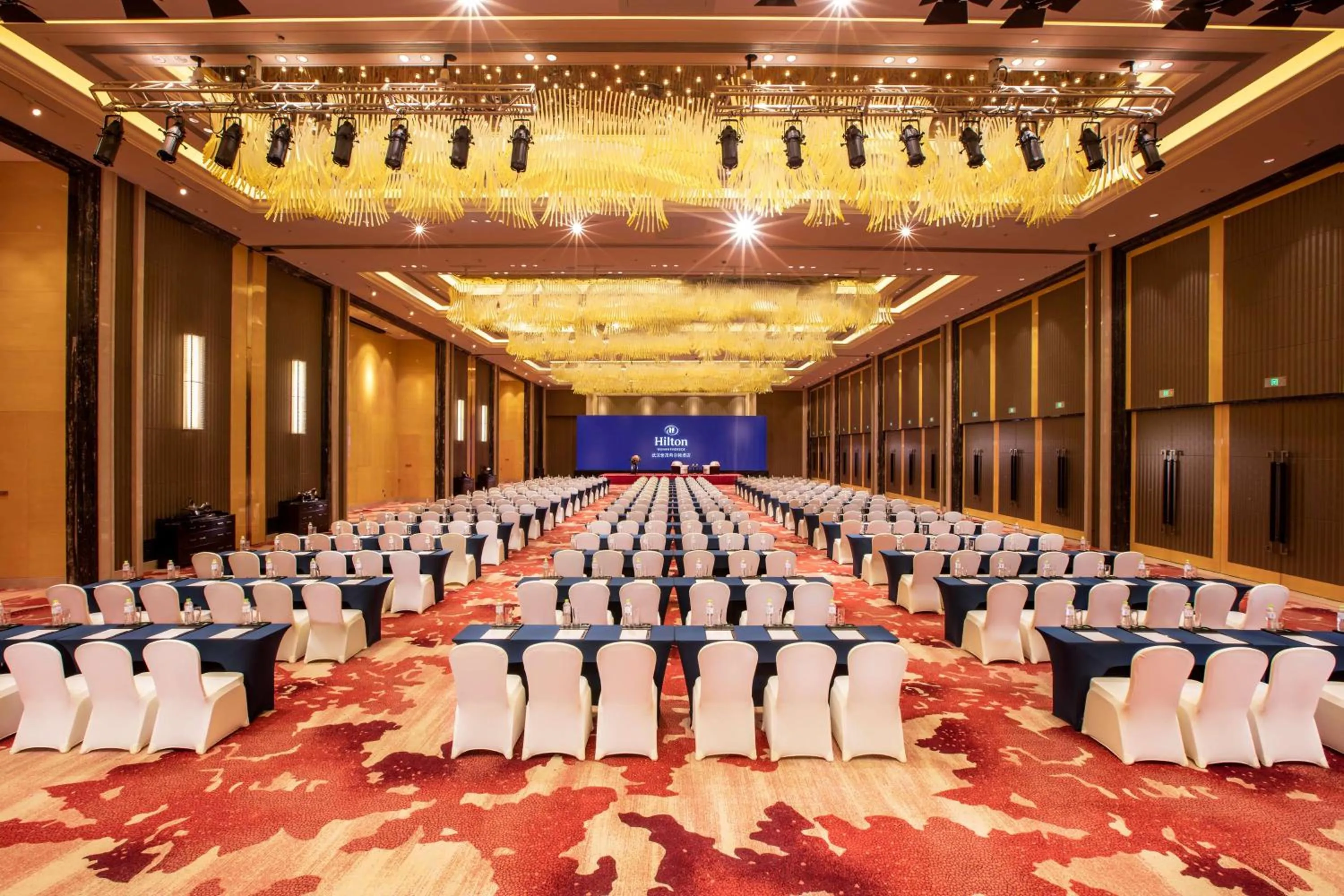 Meeting/conference room in Hilton Wuhan Yangtze Riverside