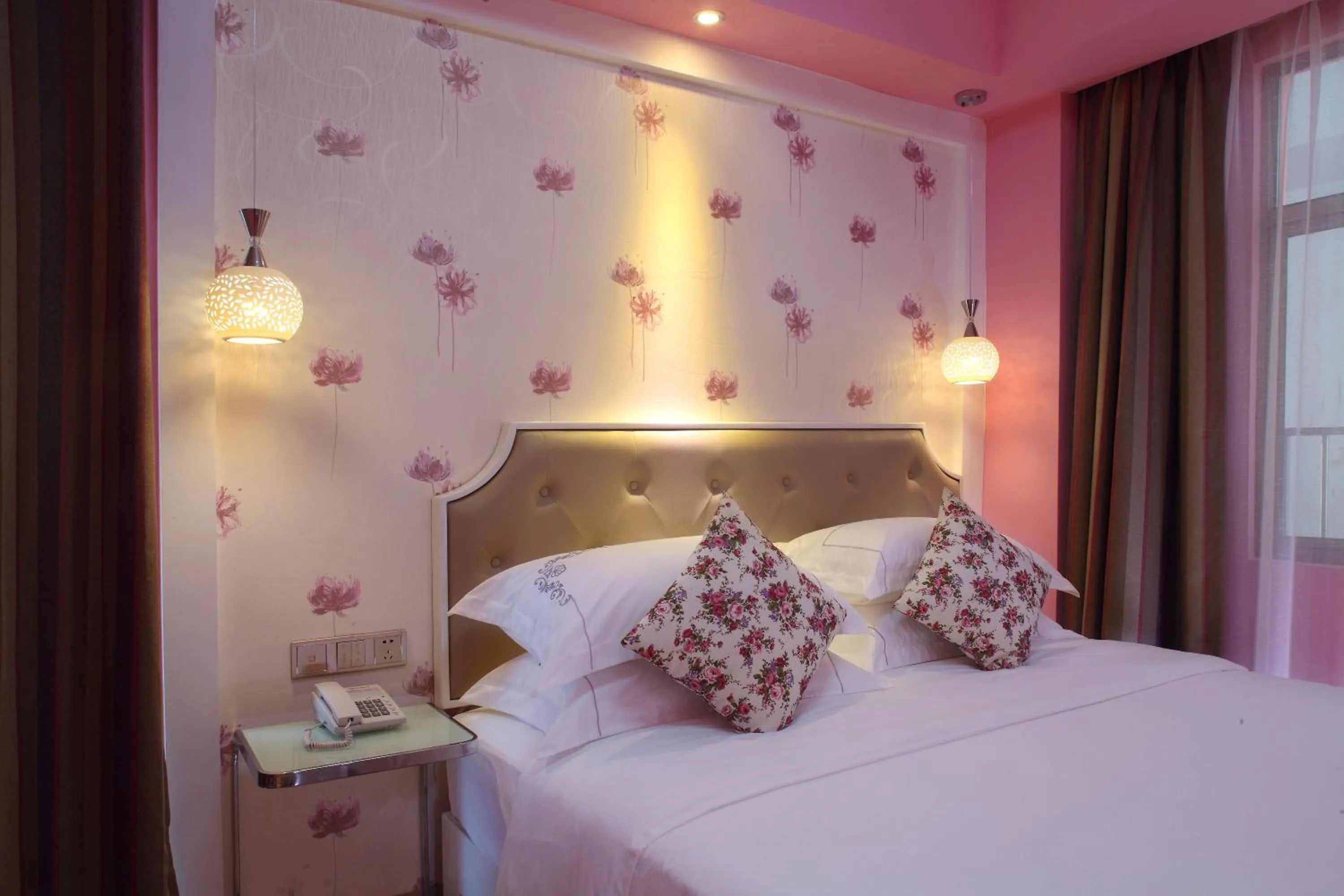 Bed in Care Hotel Coast Collection