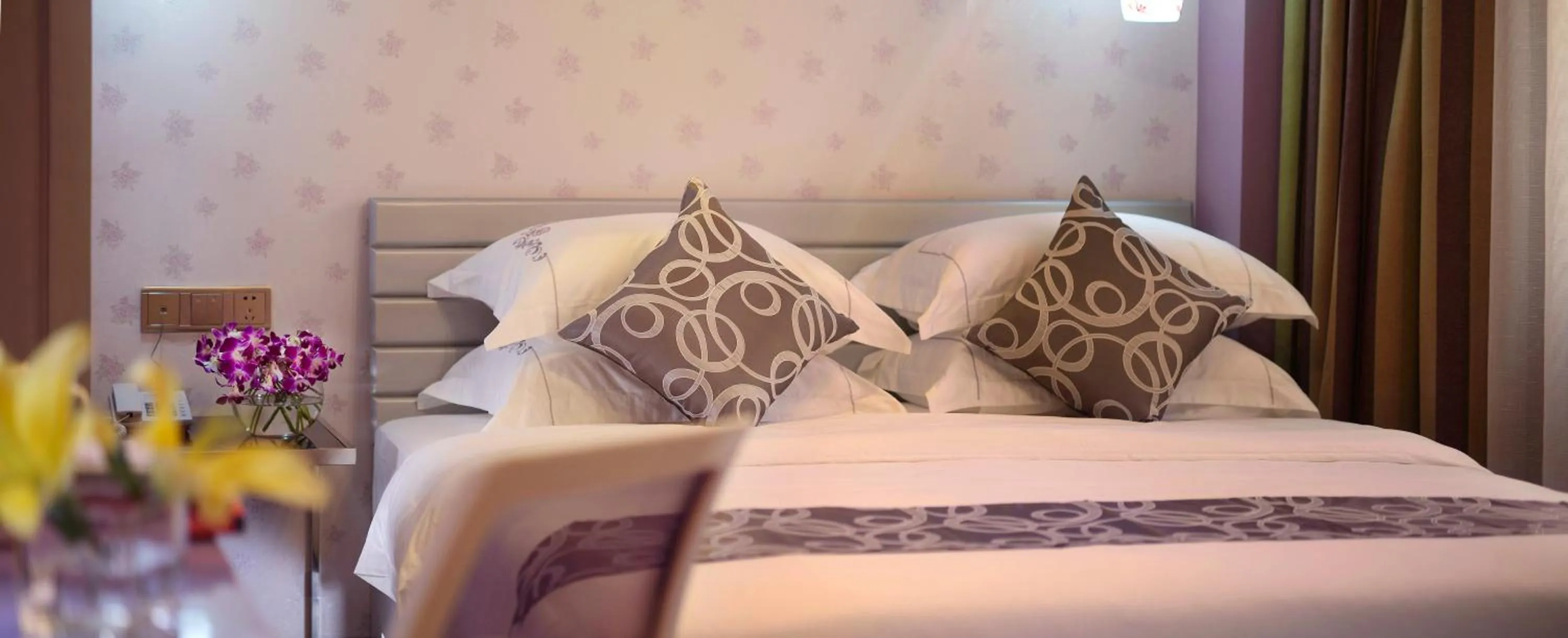 Bed in Care Hotel Coast Collection