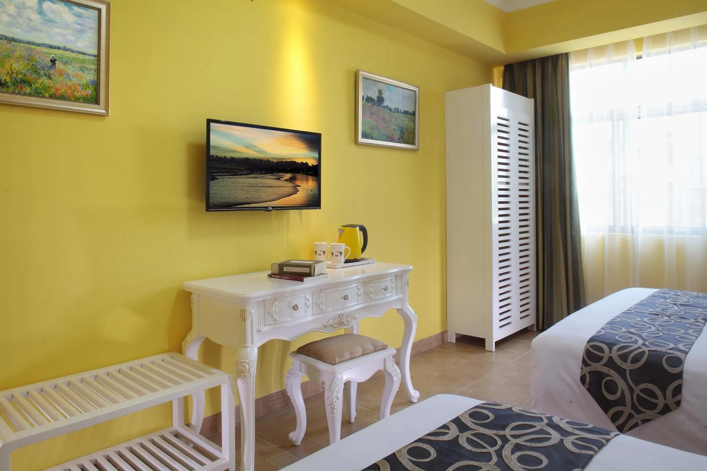 Bed in Care Hotel Coast Collection