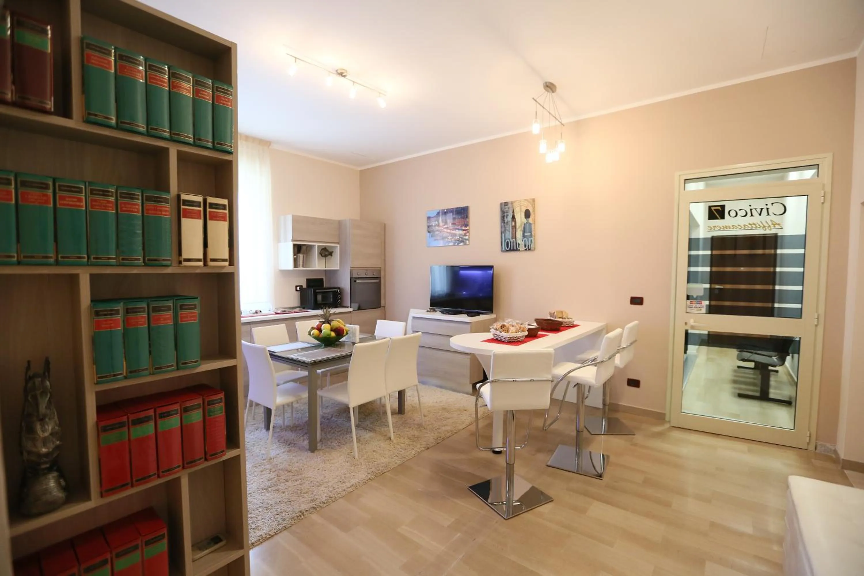 Communal lounge/ TV room in Civico7