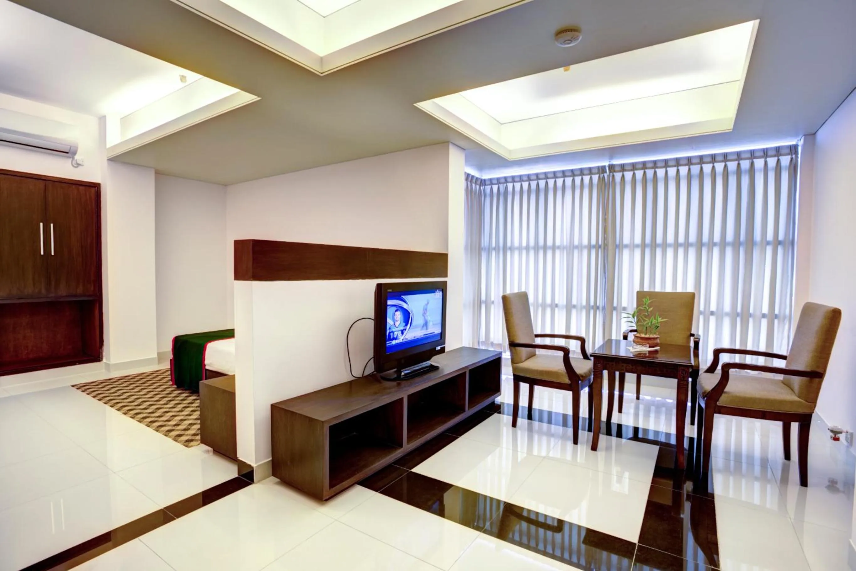 Seating area in Nirvana Inn