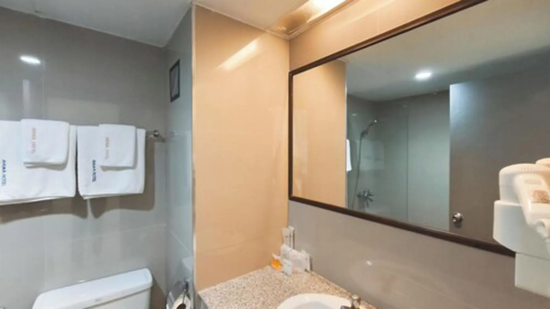 Bathroom in Avana Residence