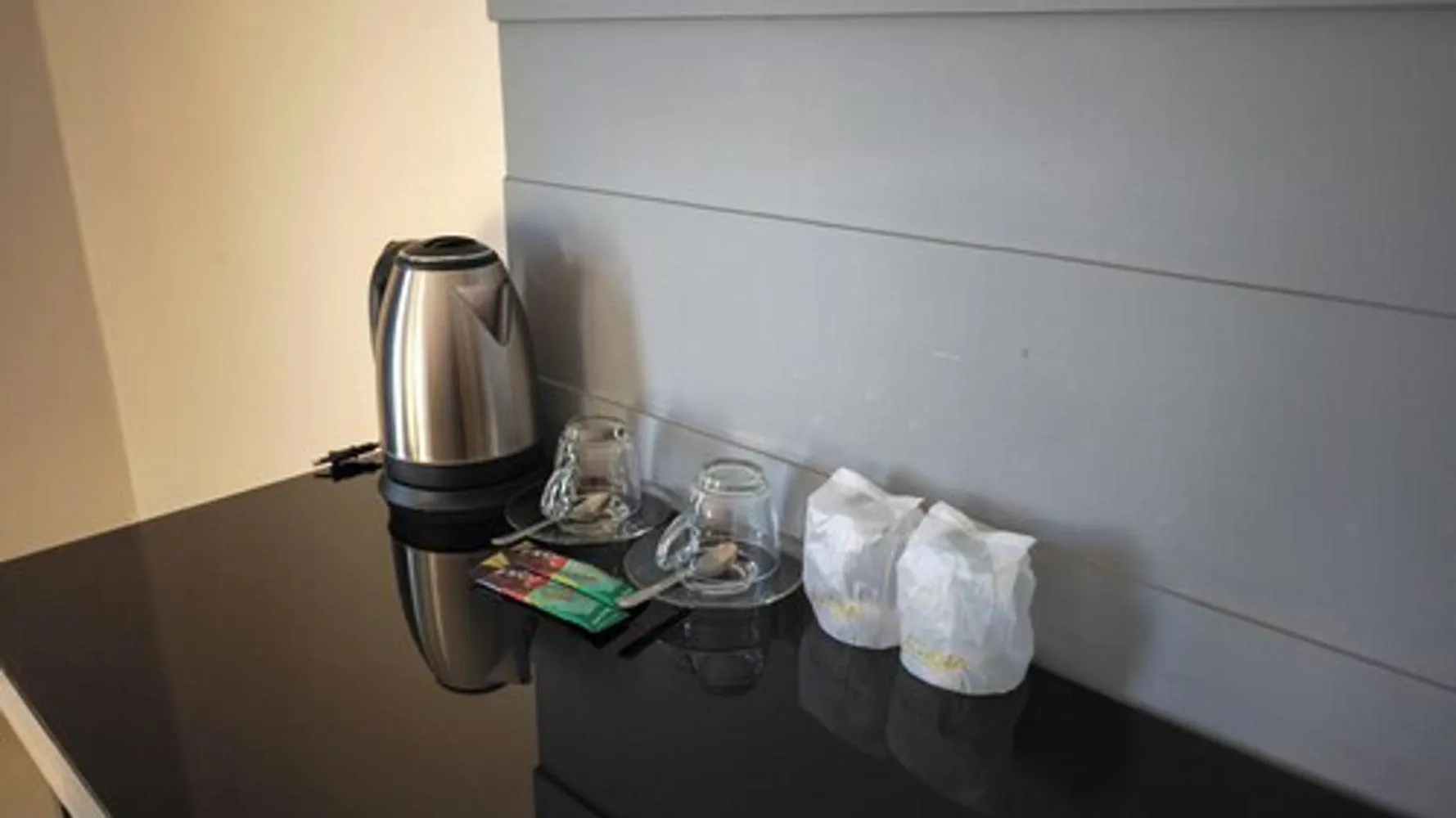 Coffee/tea facilities in Avana Residence