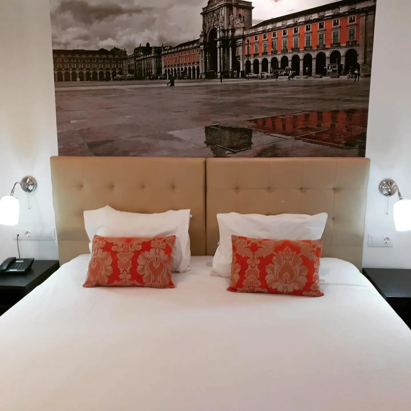 Bed in Lisbon City Apartments & Suites by City Hotels