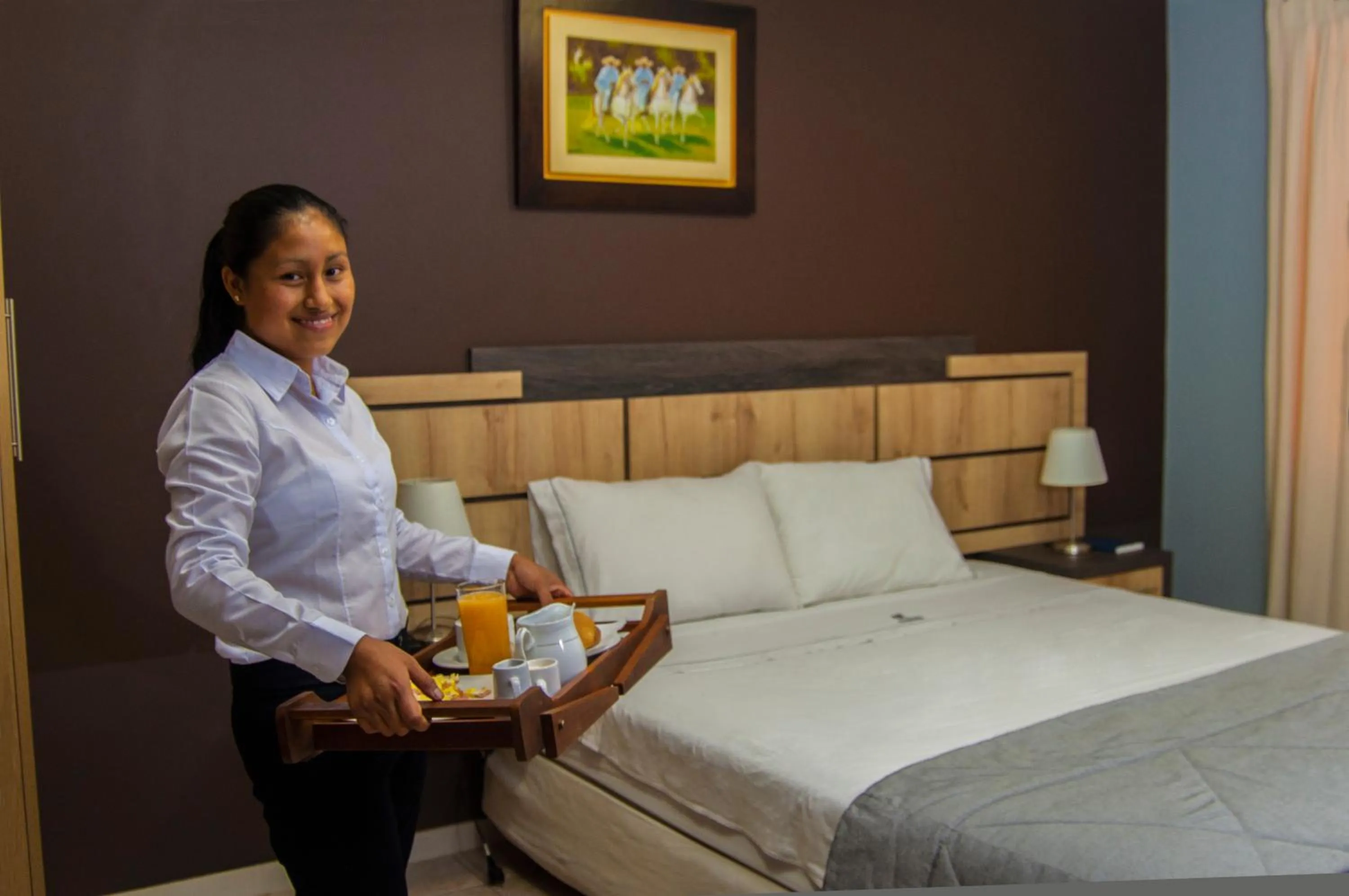 Staff, Bed in Hotel Chimu