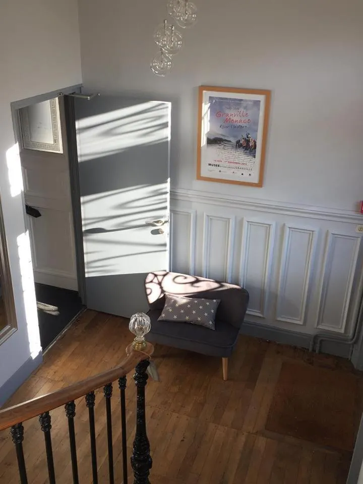 Area and facilities in Au Bout Du Quai