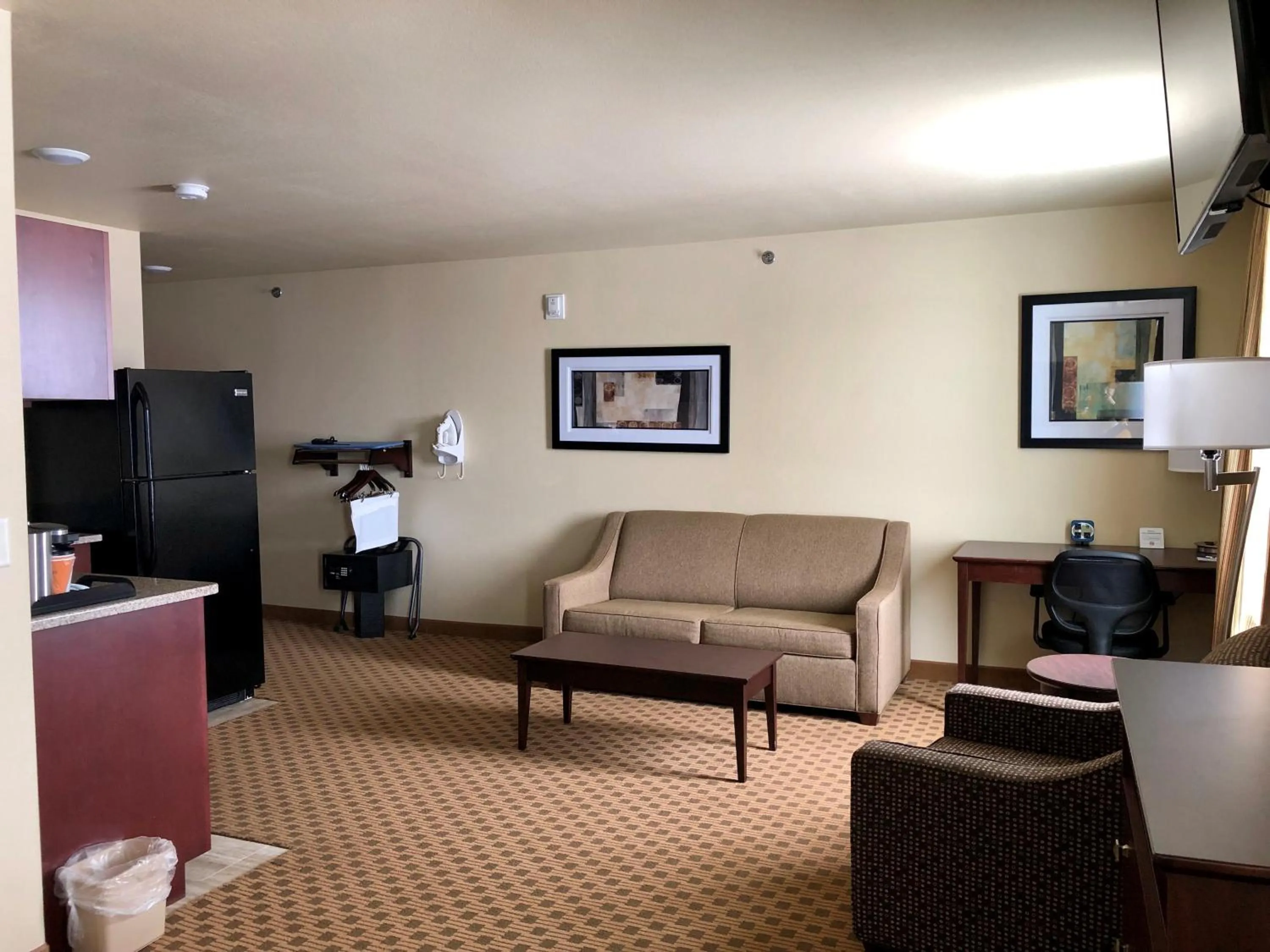 Living room in Cobblestone Hotel & Suites Pulaski/Green Bay