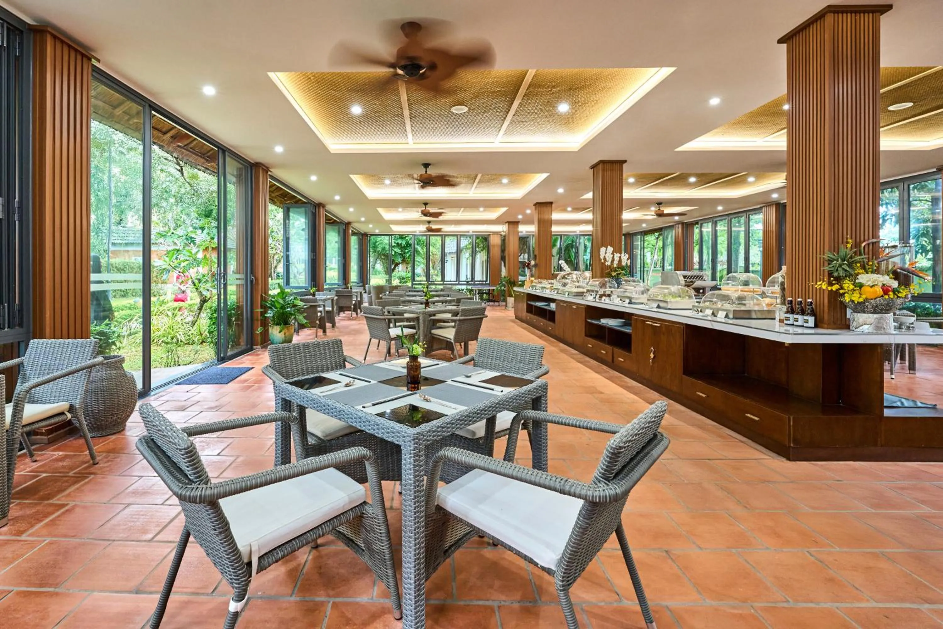 Restaurant/places to eat in Famiana Green Villa - Complimentary Airport Shuttle