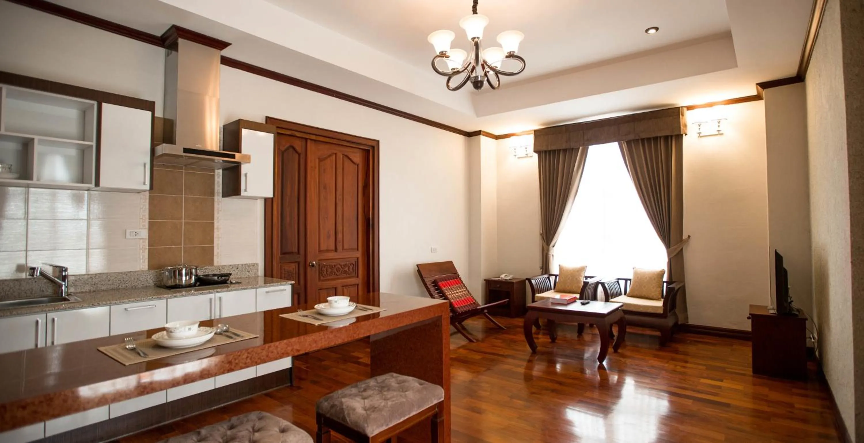 Photo of the whole room in Capitol Residence