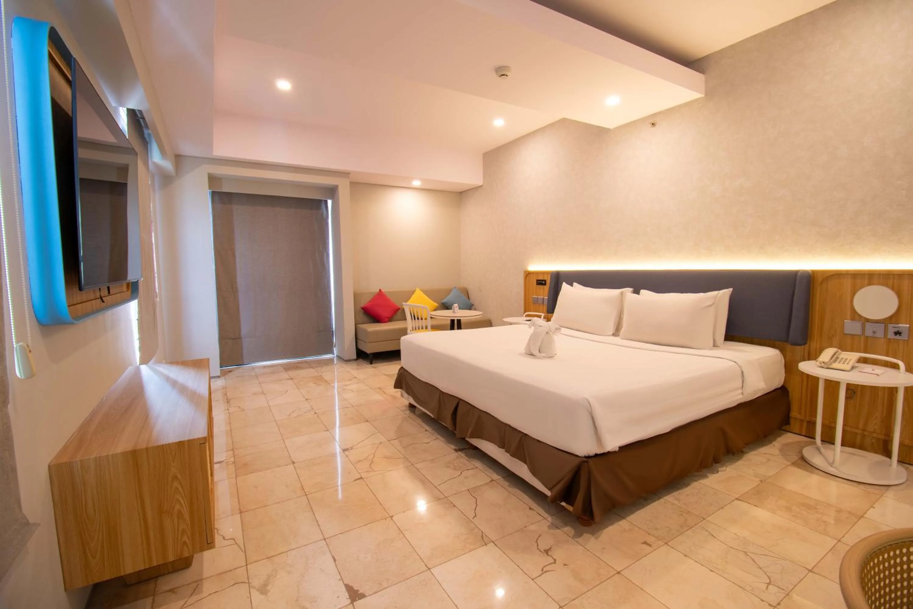 Bedroom, Bed in Koa D Surfer Hotel