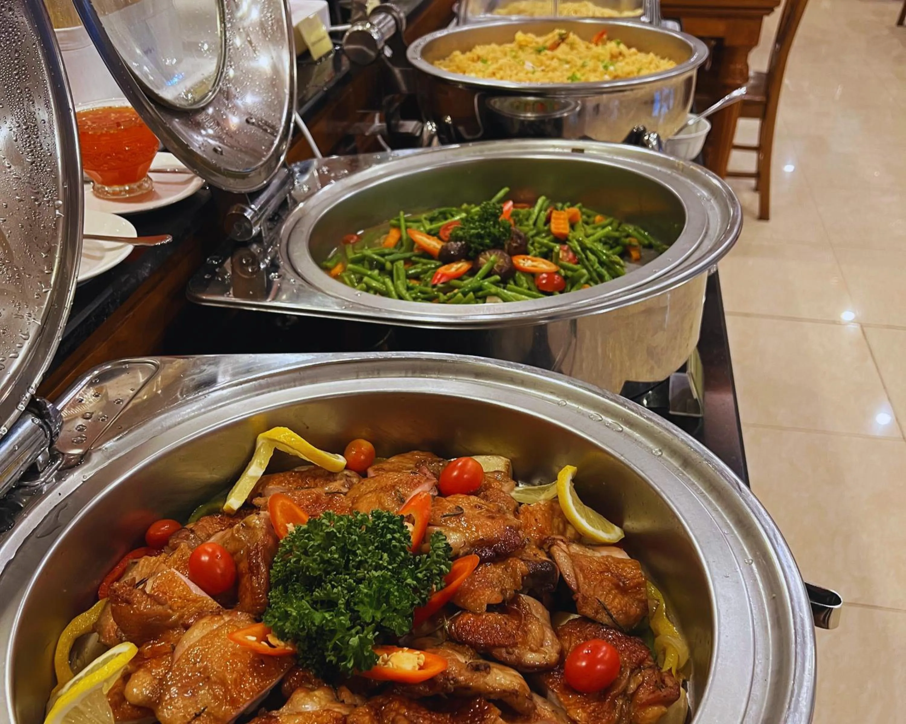 Breakfast in Pingviman Hotel