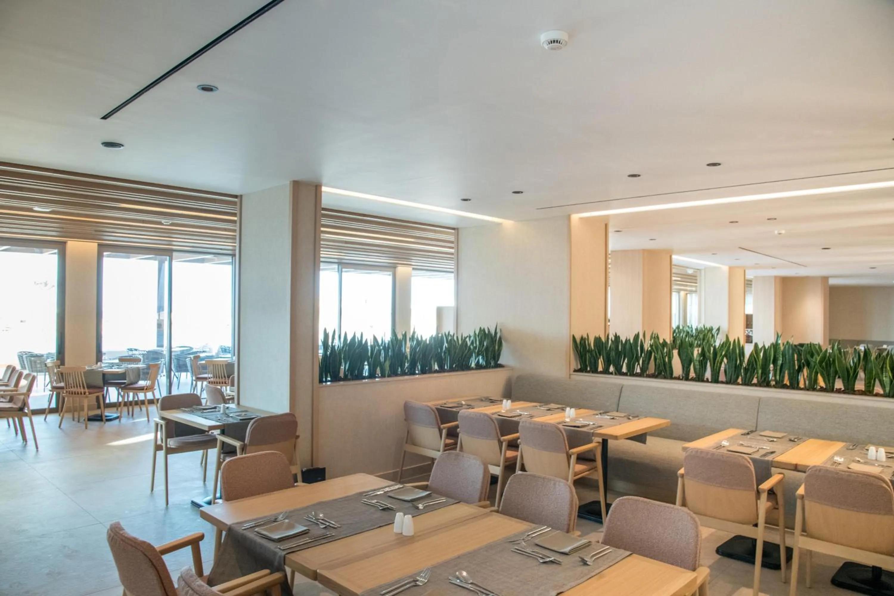 Restaurant/places to eat in SENSEANA Sea Side Resort & Aquadventure