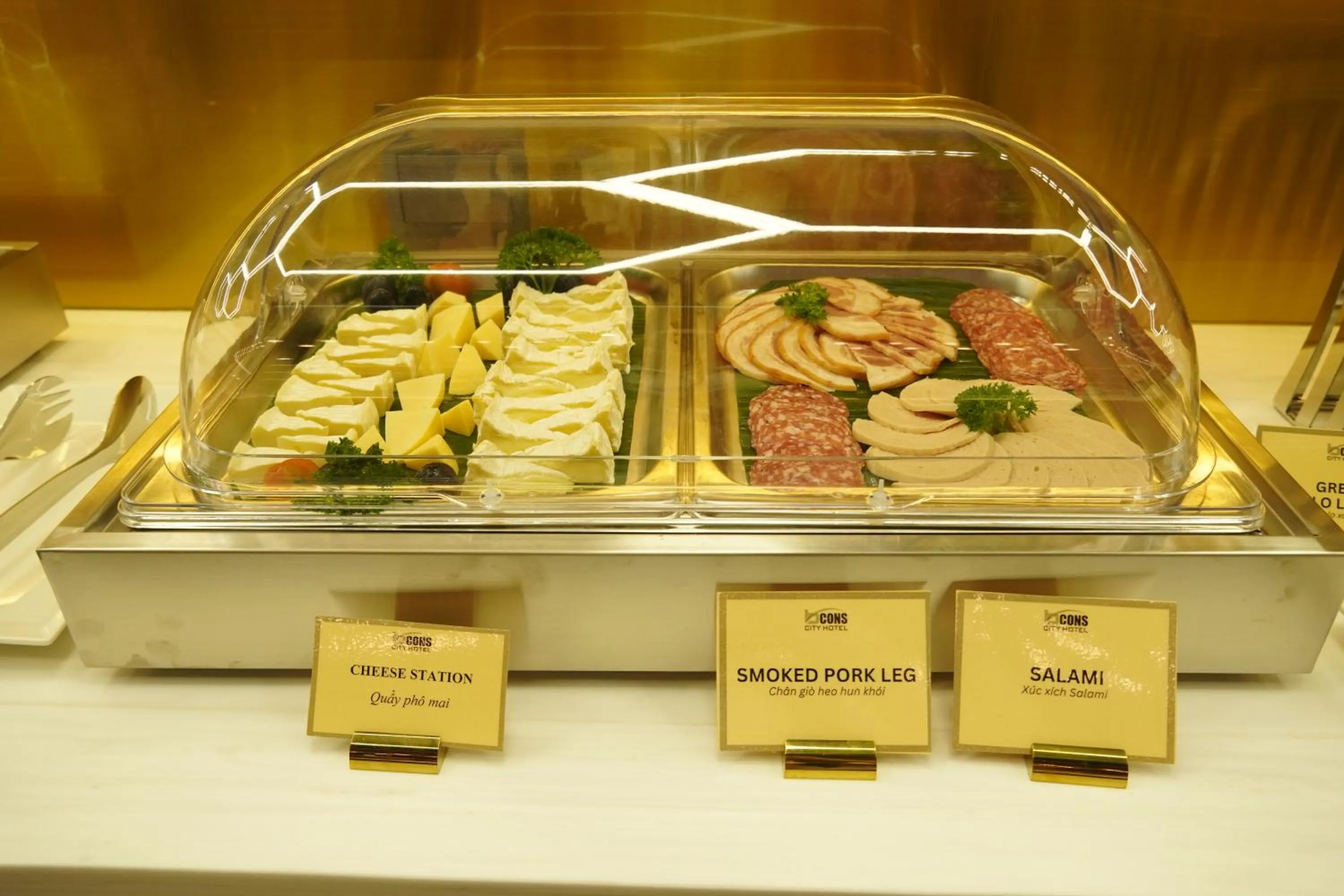 Breakfast in Bcons City Hotel