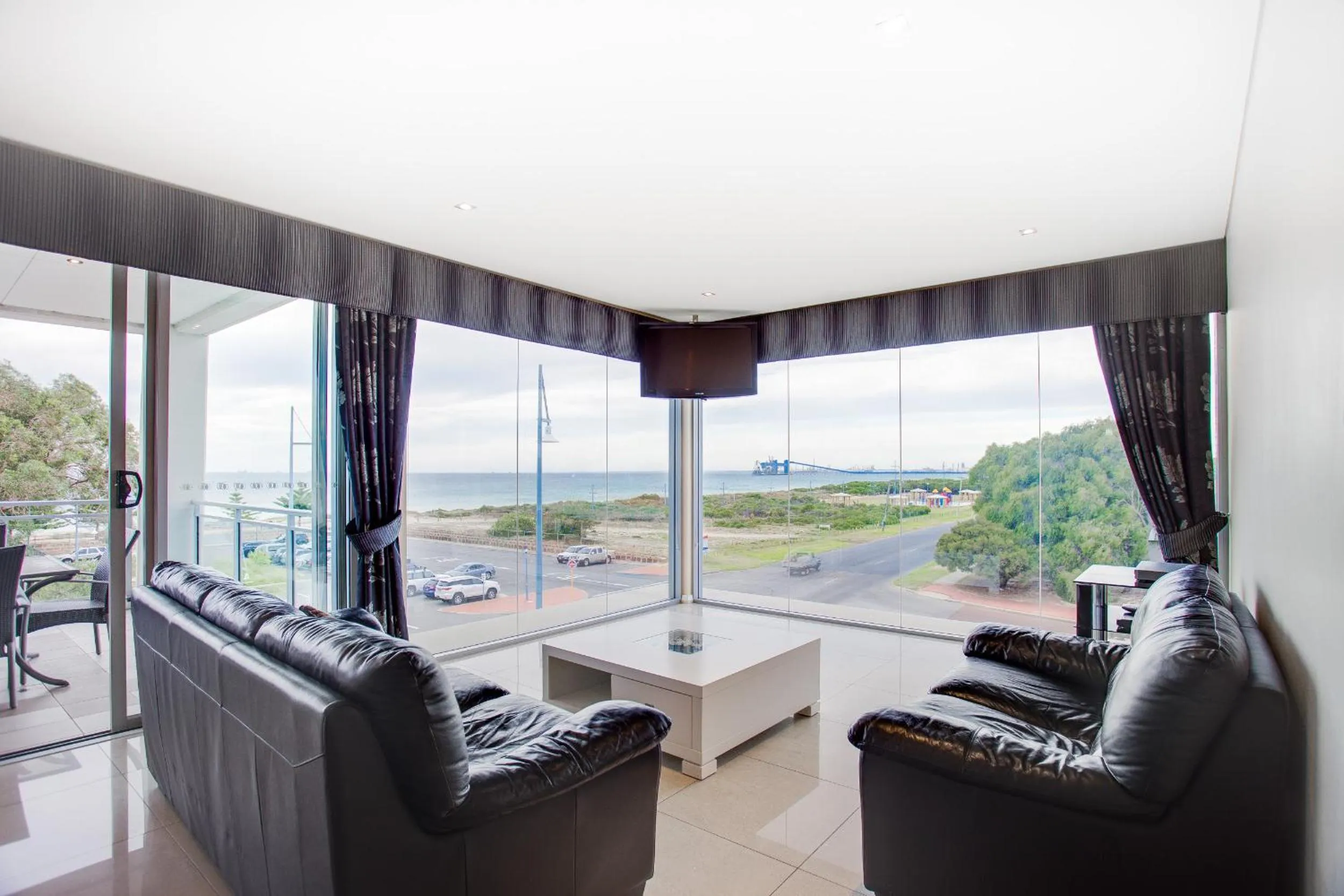 Living room in Spinnakers by Rockingham Apartments