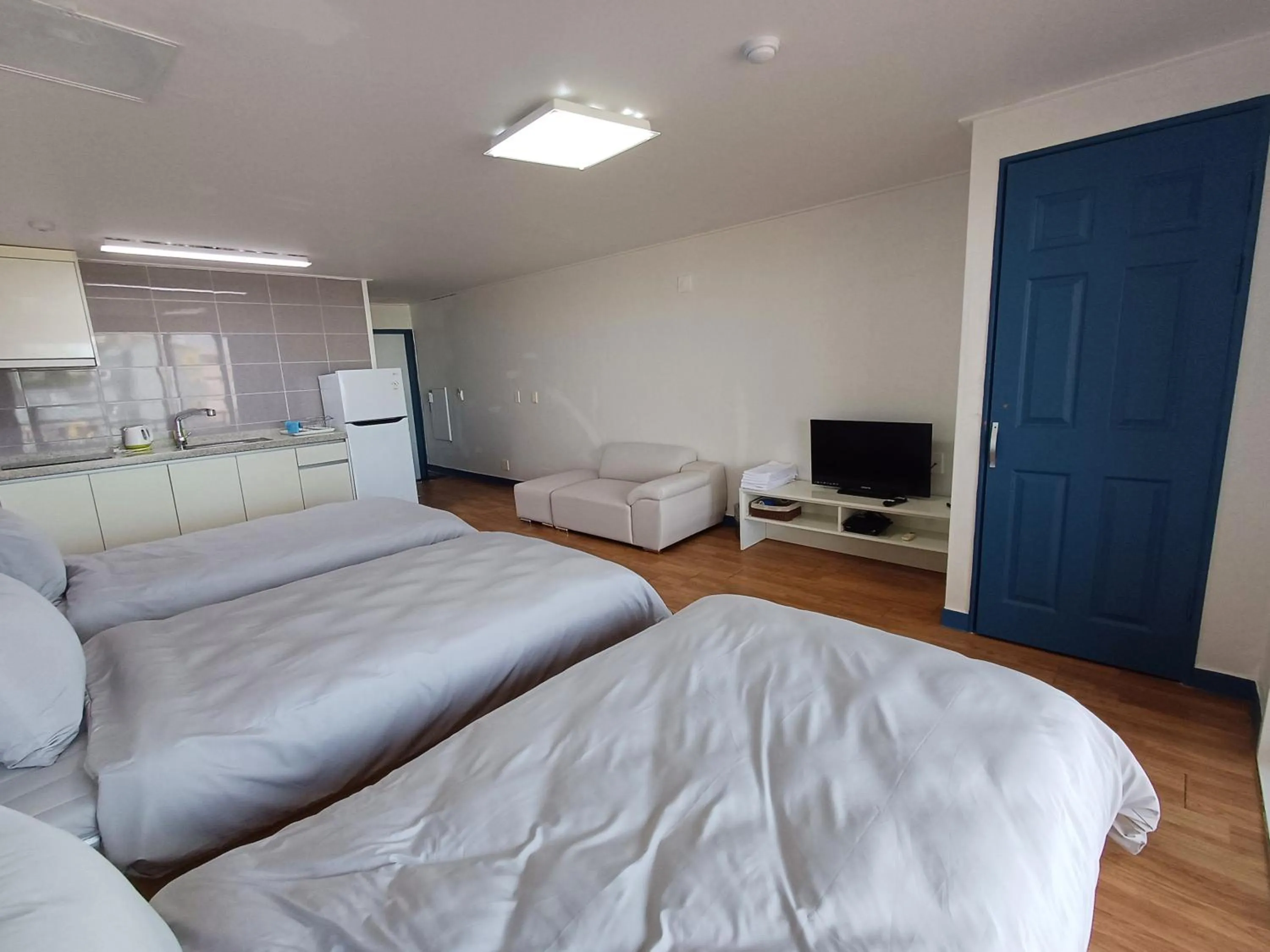 Bed in Jeju Tovice Condo New Building