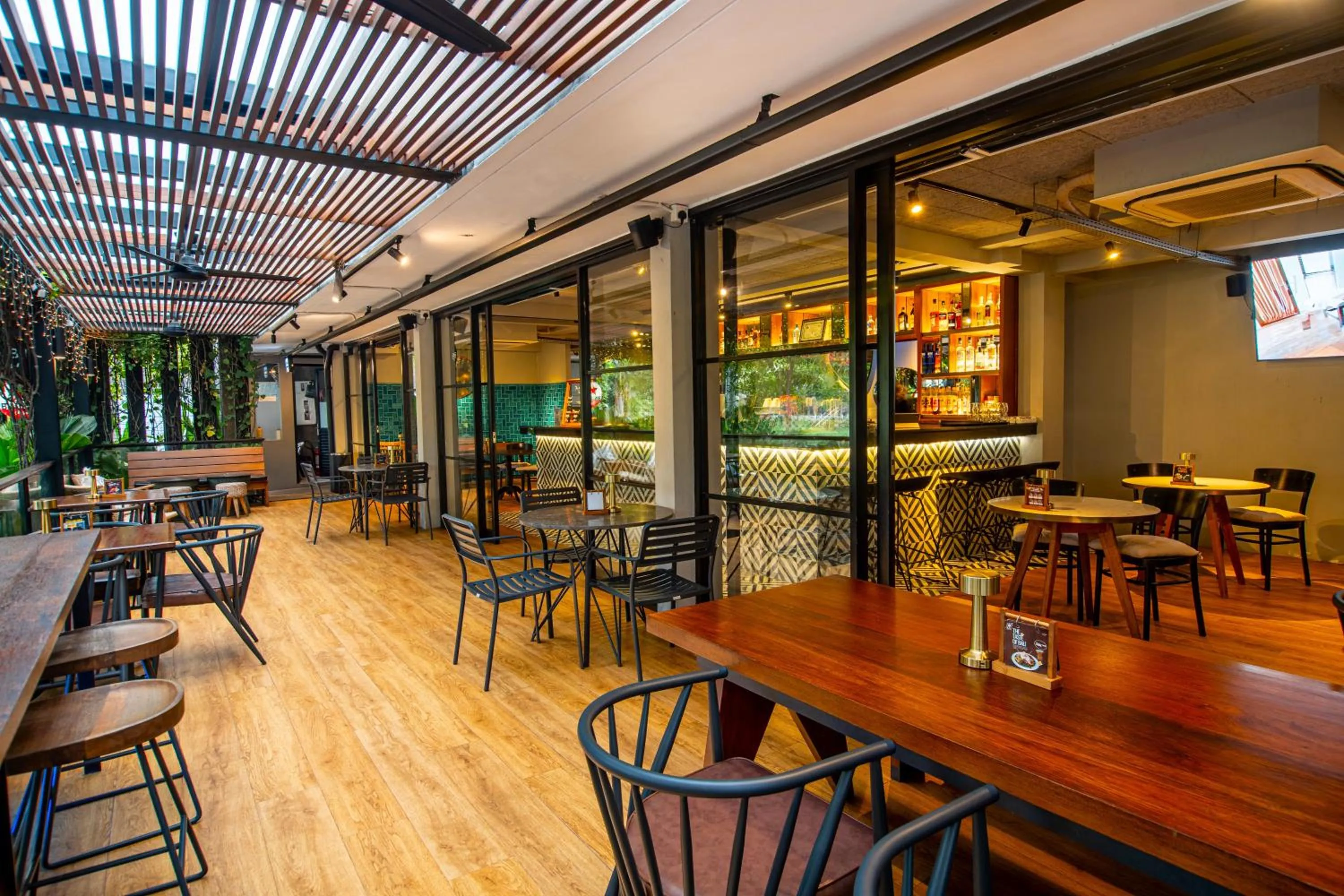 Restaurant/places to eat in Abia Villa Legian