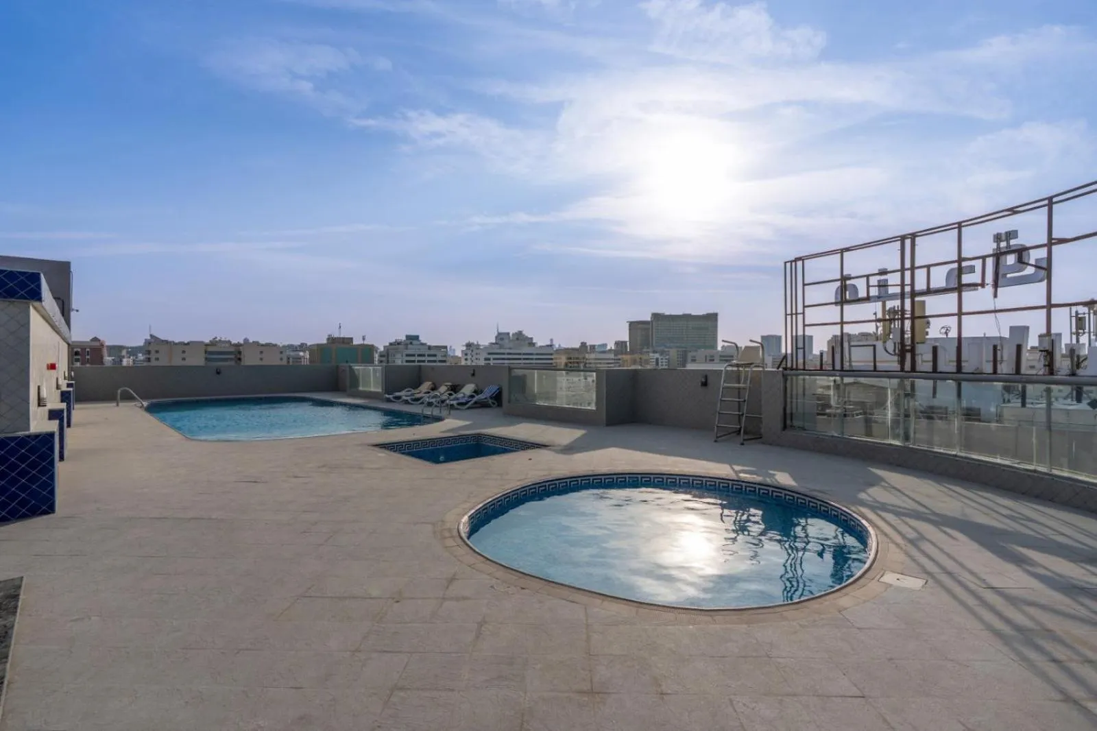 Pool view in Tamr Inn Hotel