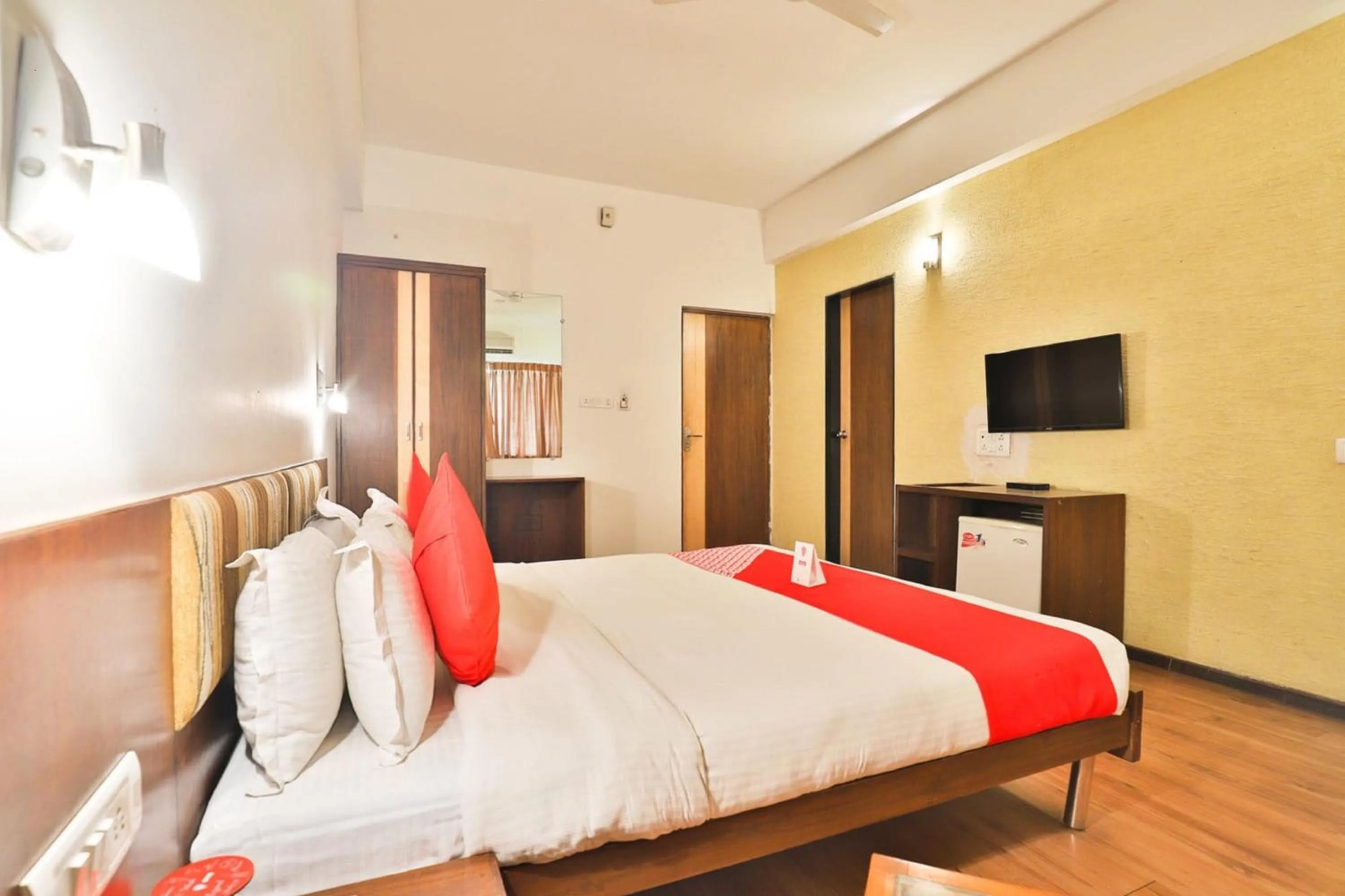 Hotel President Inn, Gandhinagar