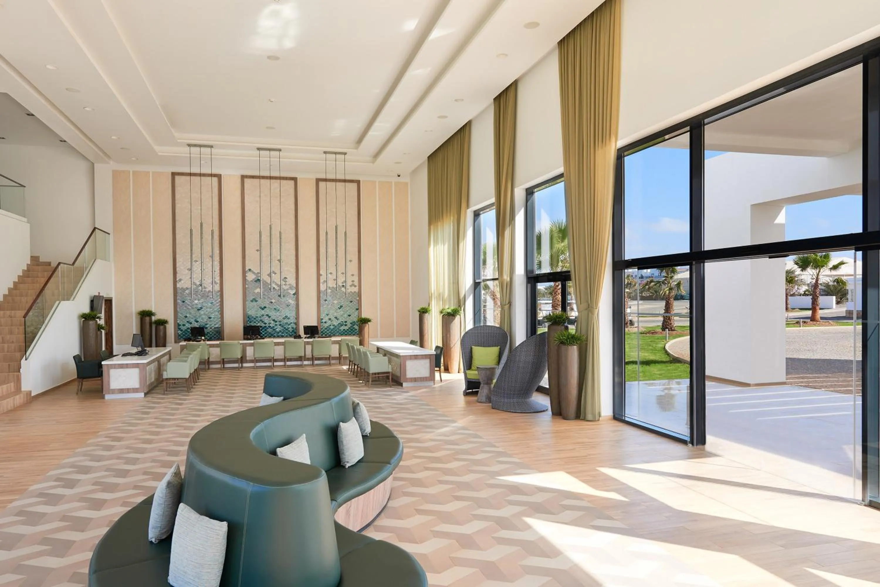 Living room in Meliá Laguna Beach