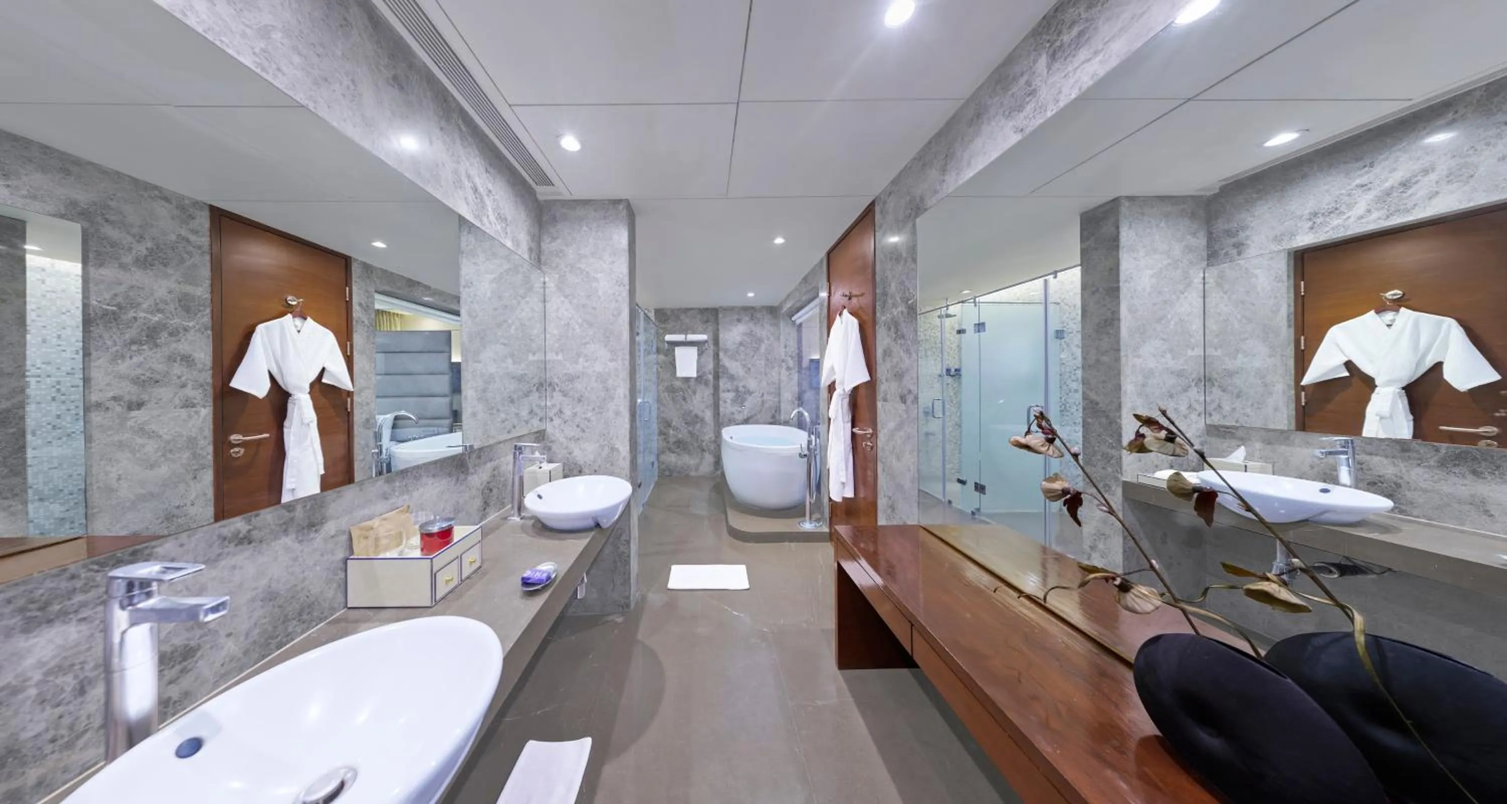 Bathroom in Vivanta Pune, Hinjawadi