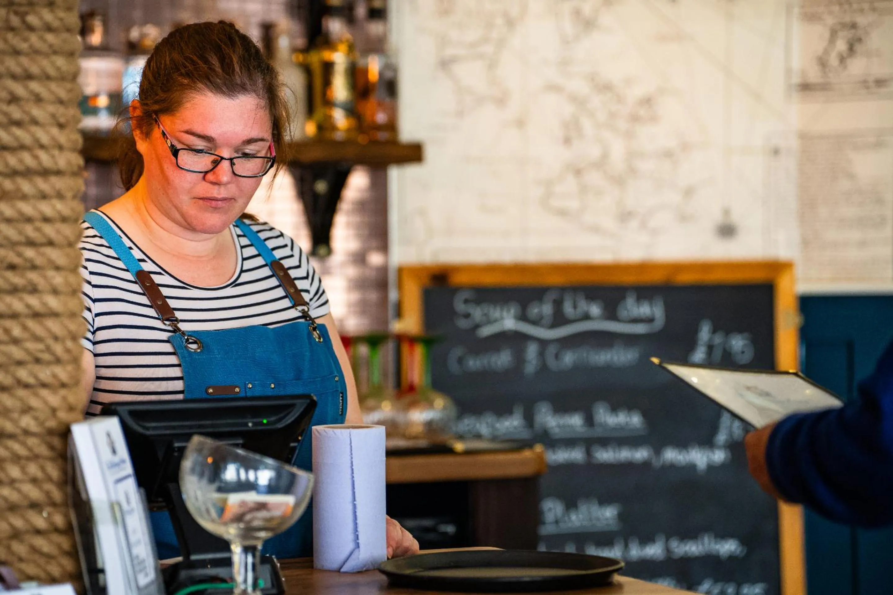 Dining area in Murray Arms Hotel and Seafood Restaurant, Orkney