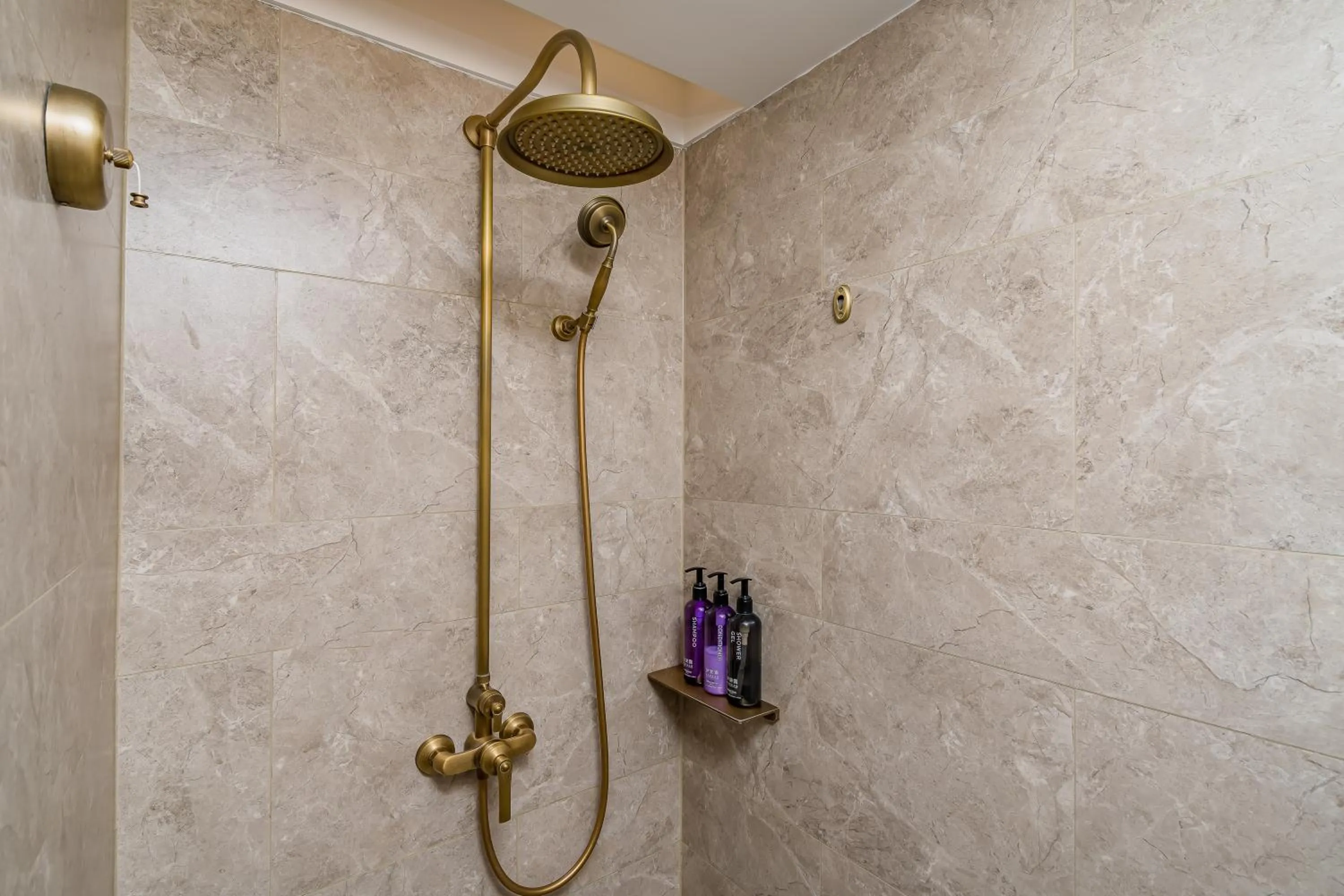 Shower in Mercure Beijing Anzhen Olympic Center