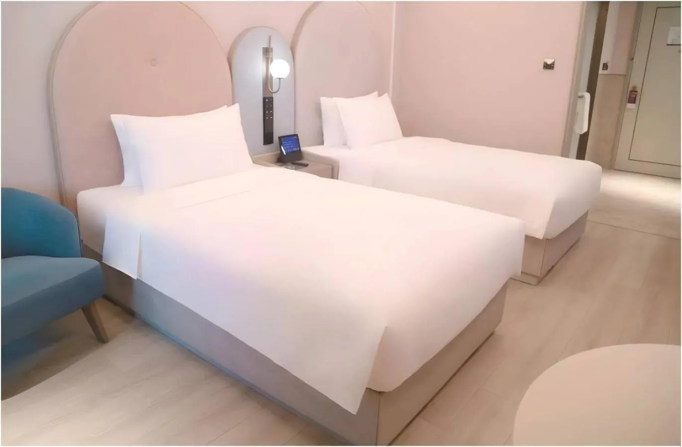 room service in Mercure Beijing Anzhen Olympic Center