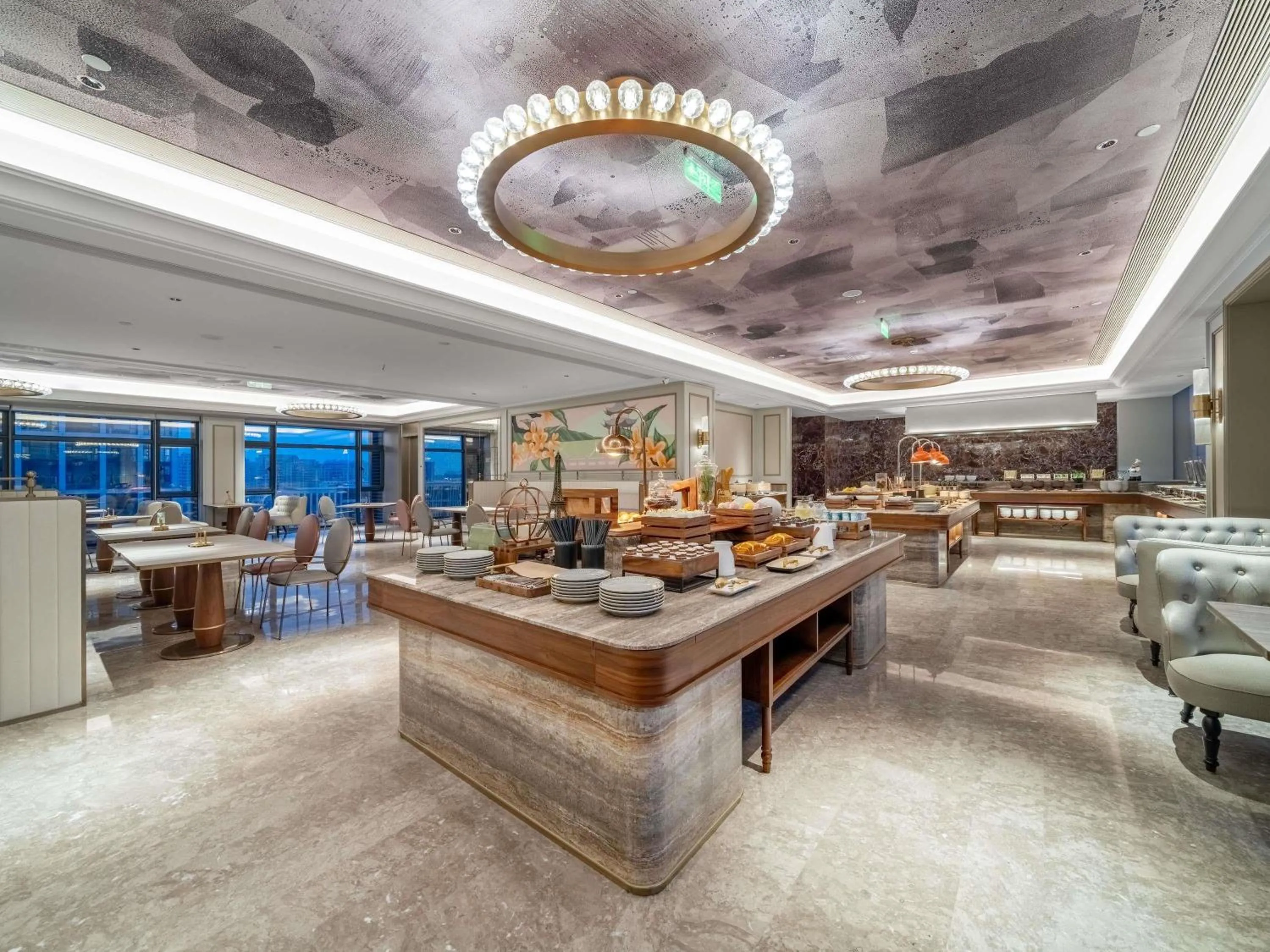 Restaurant/places to eat in Mercure Hangzhou Gongshu Wanda Plaza