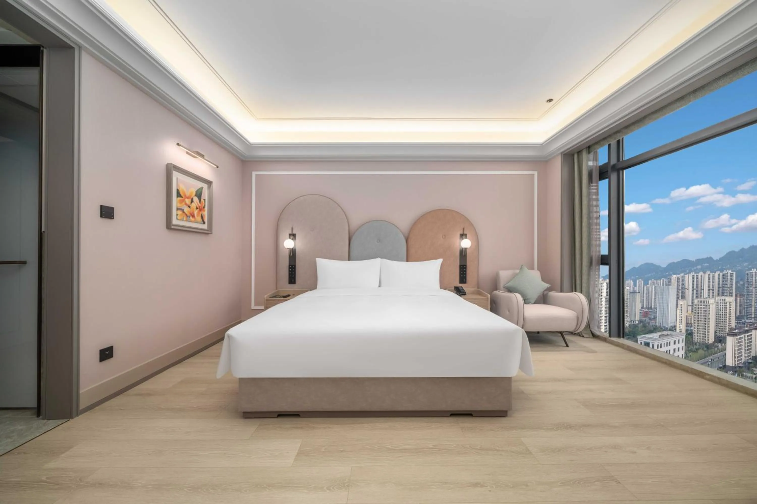 Photo of the whole room, Bed in Mercure Hangzhou Gongshu Wanda Plaza